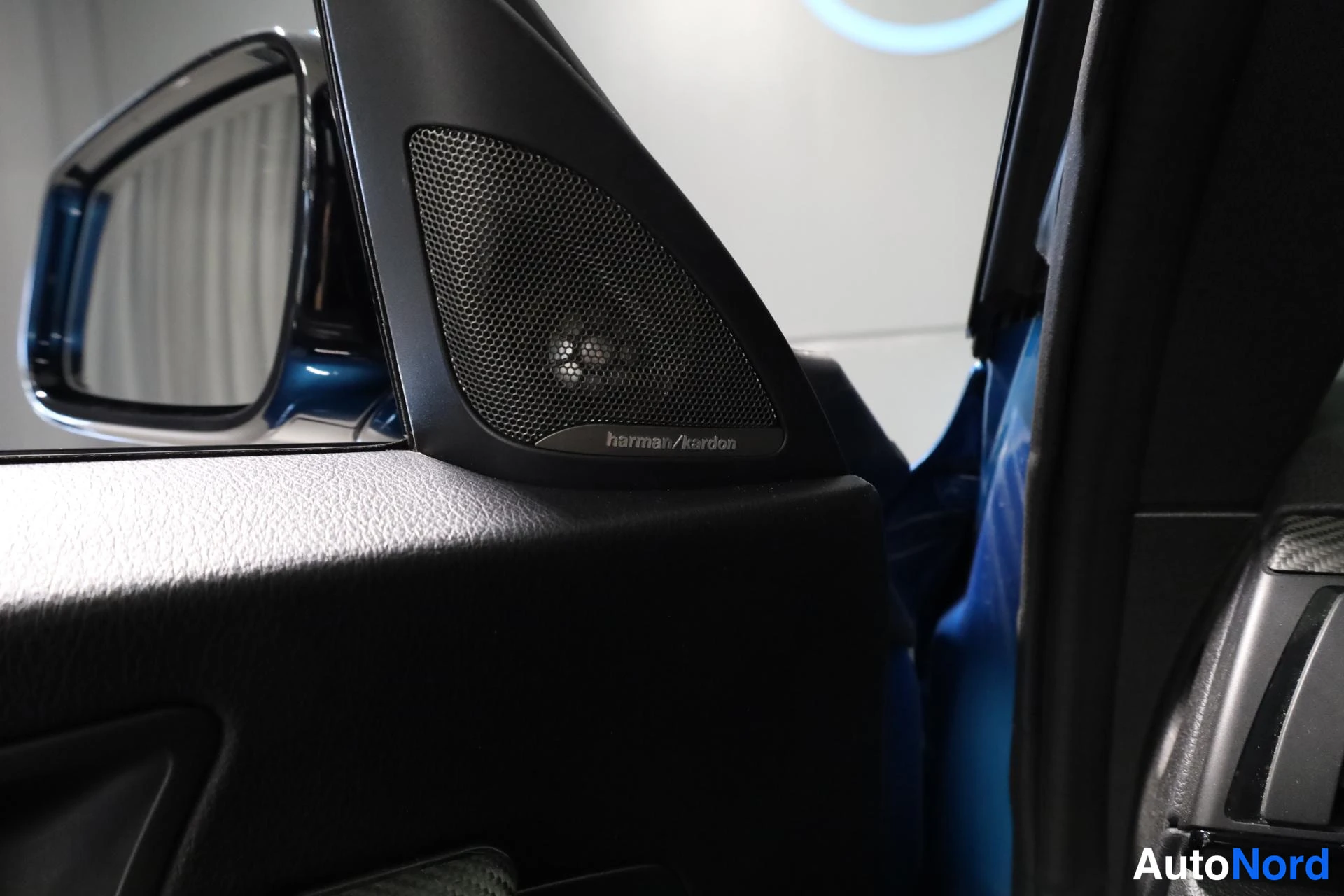 Sininen BMW M2 2017, yksityiskohta, kuva 26