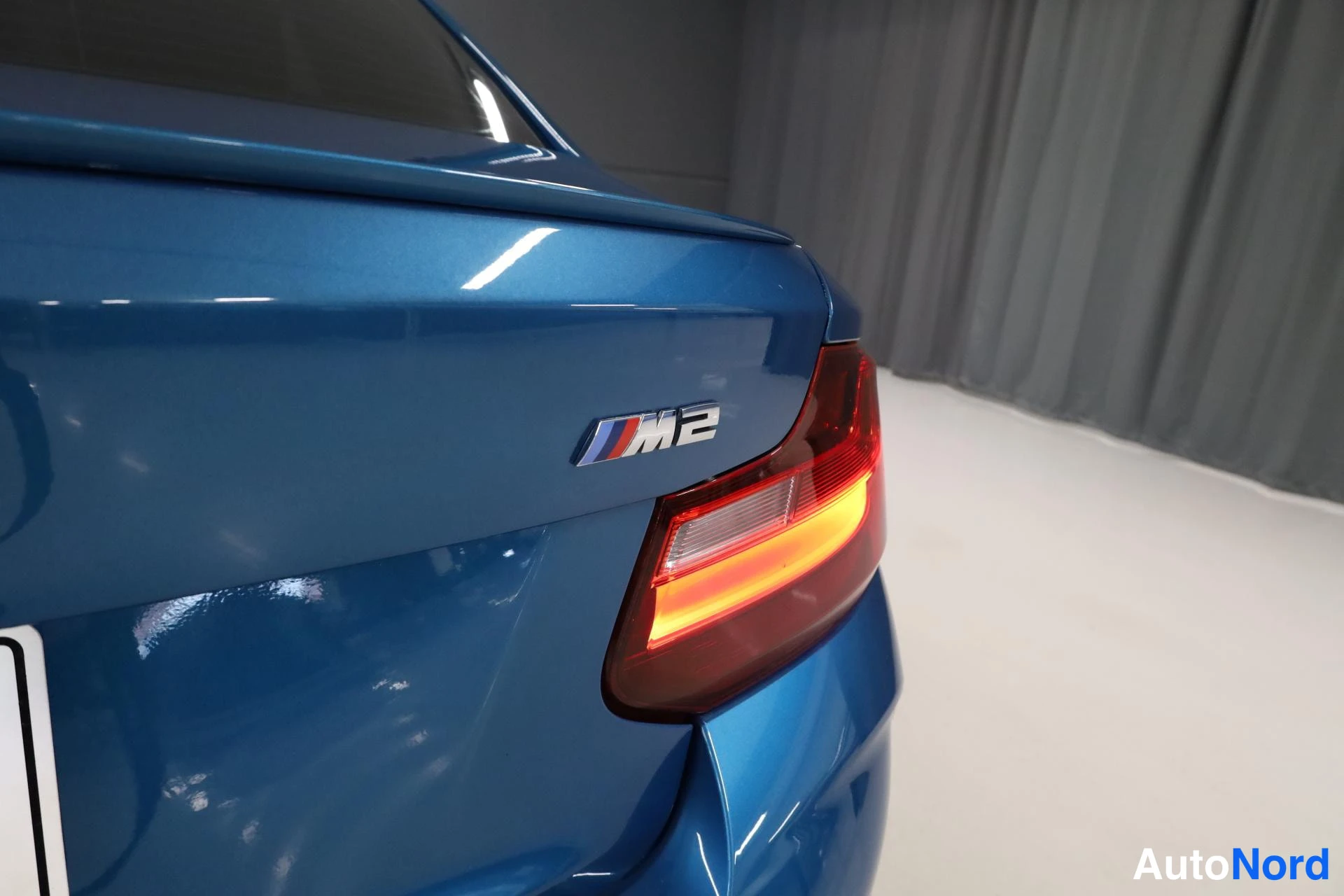 Sininen BMW M2 2017, yksityiskohta, kuva 27