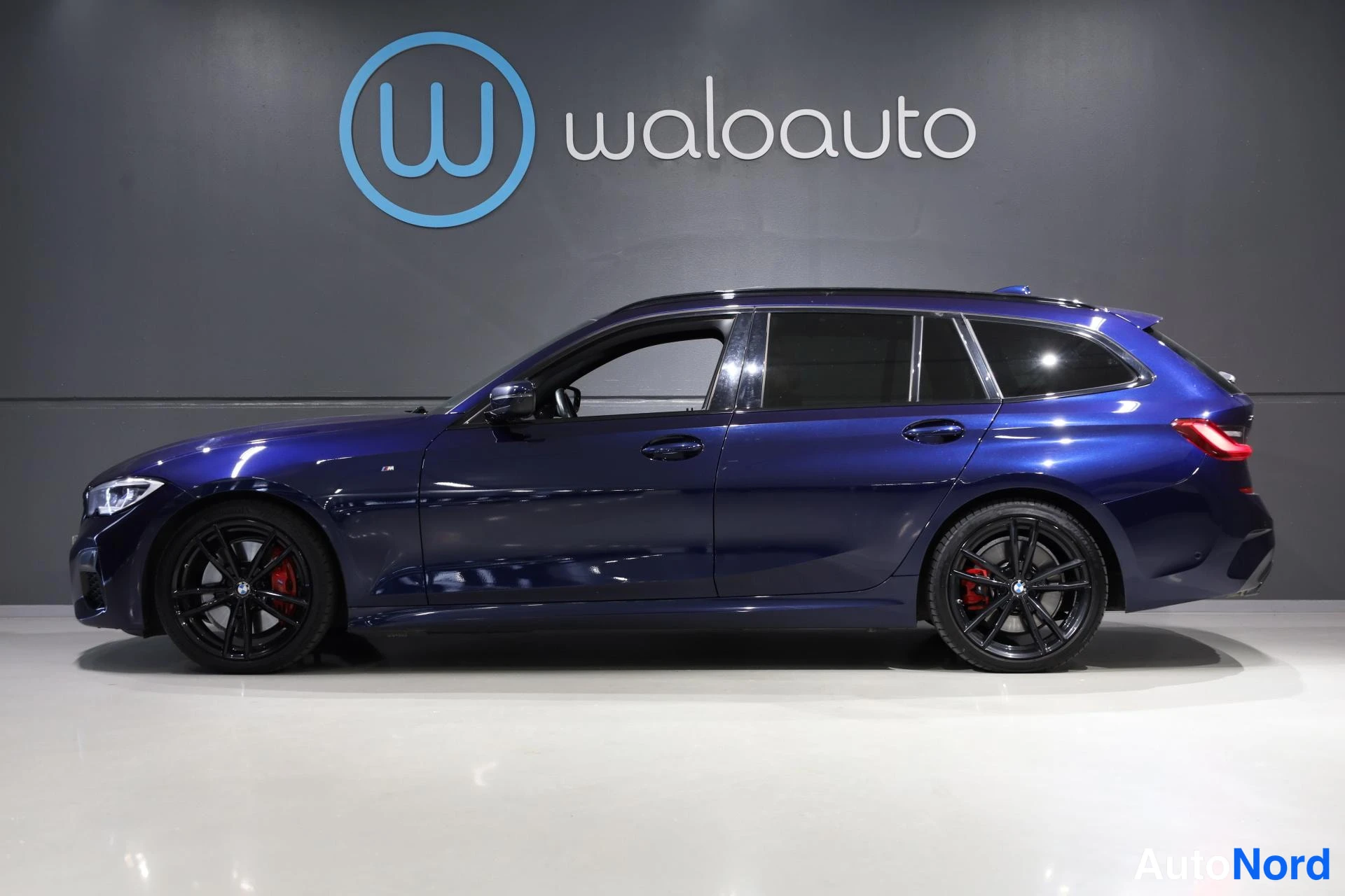 Sininen BMW M340d xDrive 2020, etuviisto, keula vasemmalle, kuva 2