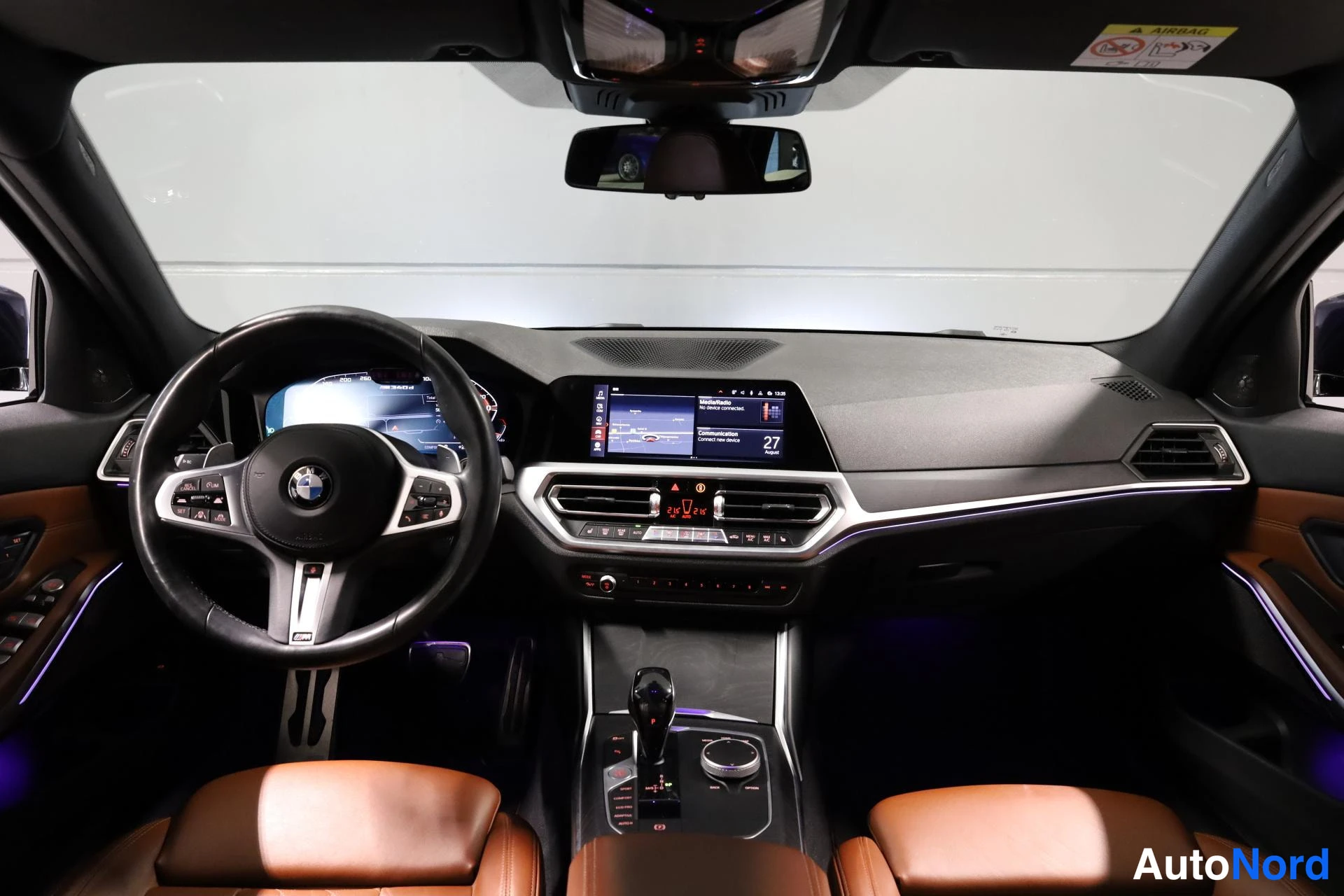 Sininen BMW M340d xDrive 2020, ohjaamo, kuva 11
