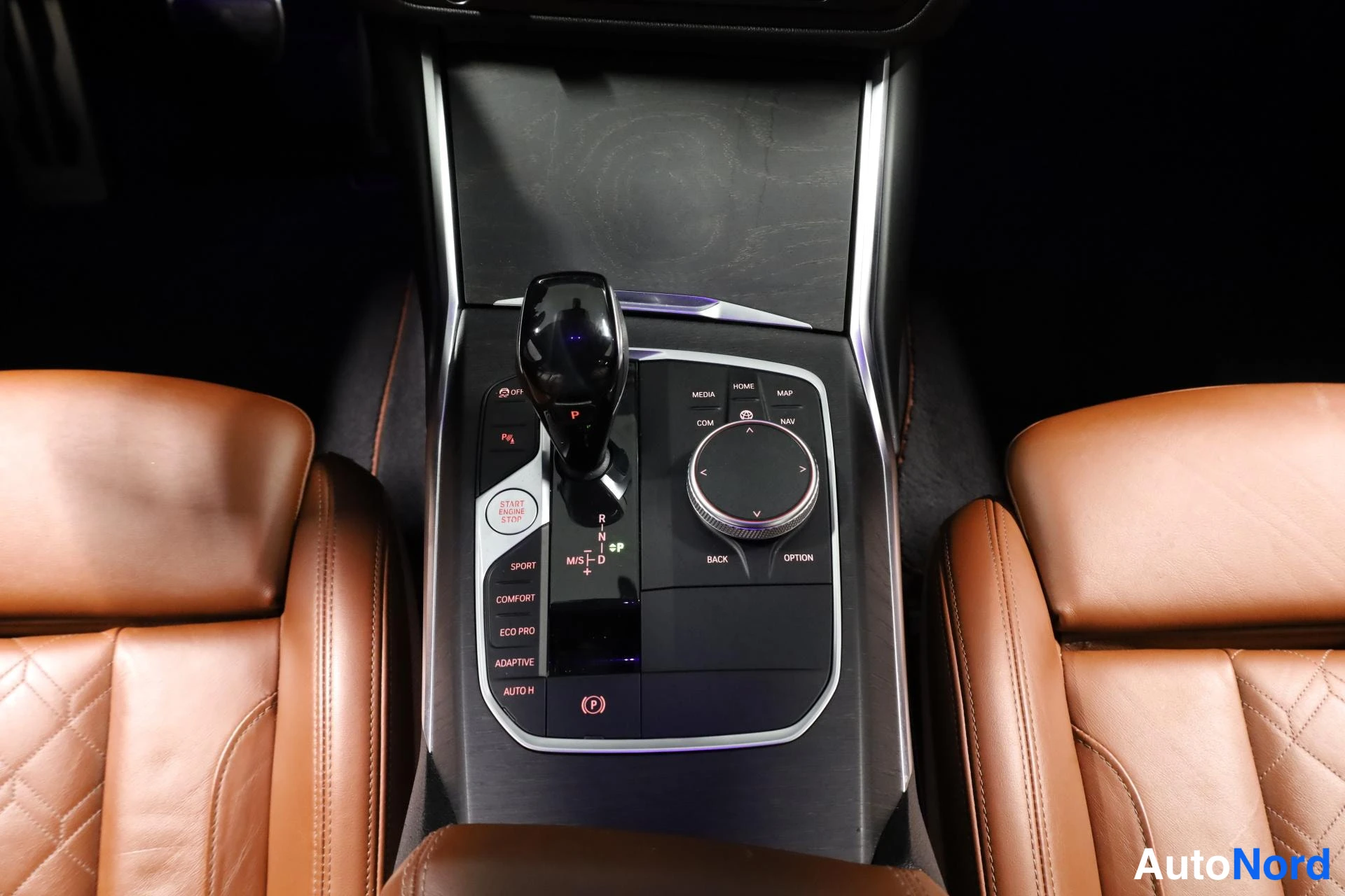 Sininen BMW M340d xDrive 2020, yksityiskohta, kuva 26
