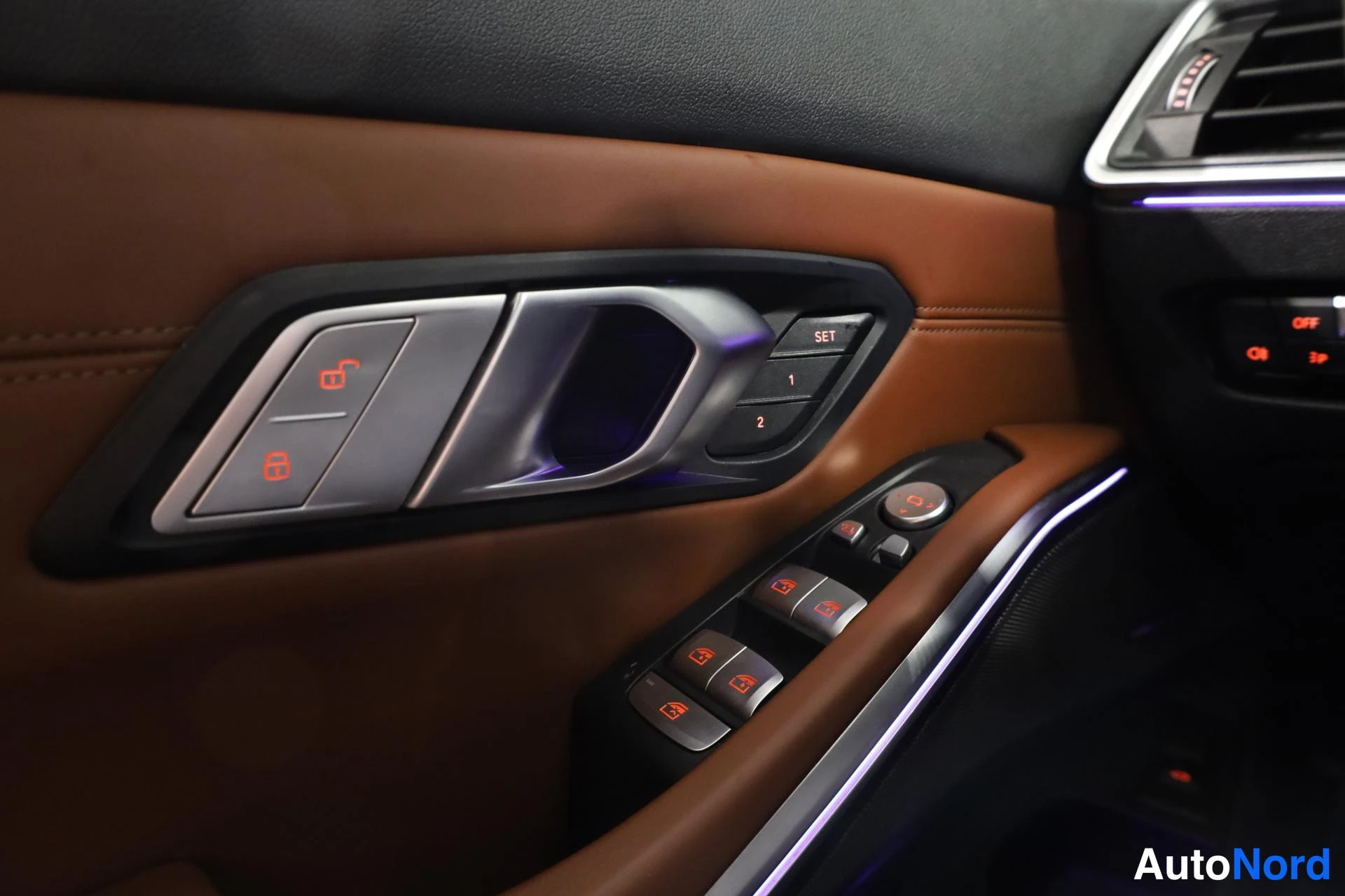 Sininen BMW M340d xDrive 2020, yksityiskohta, kuva 27