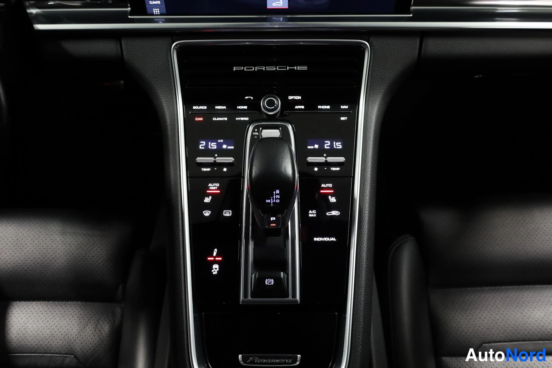 Musta Porsche Panamera 2018, yksityiskohta, kuva 29
