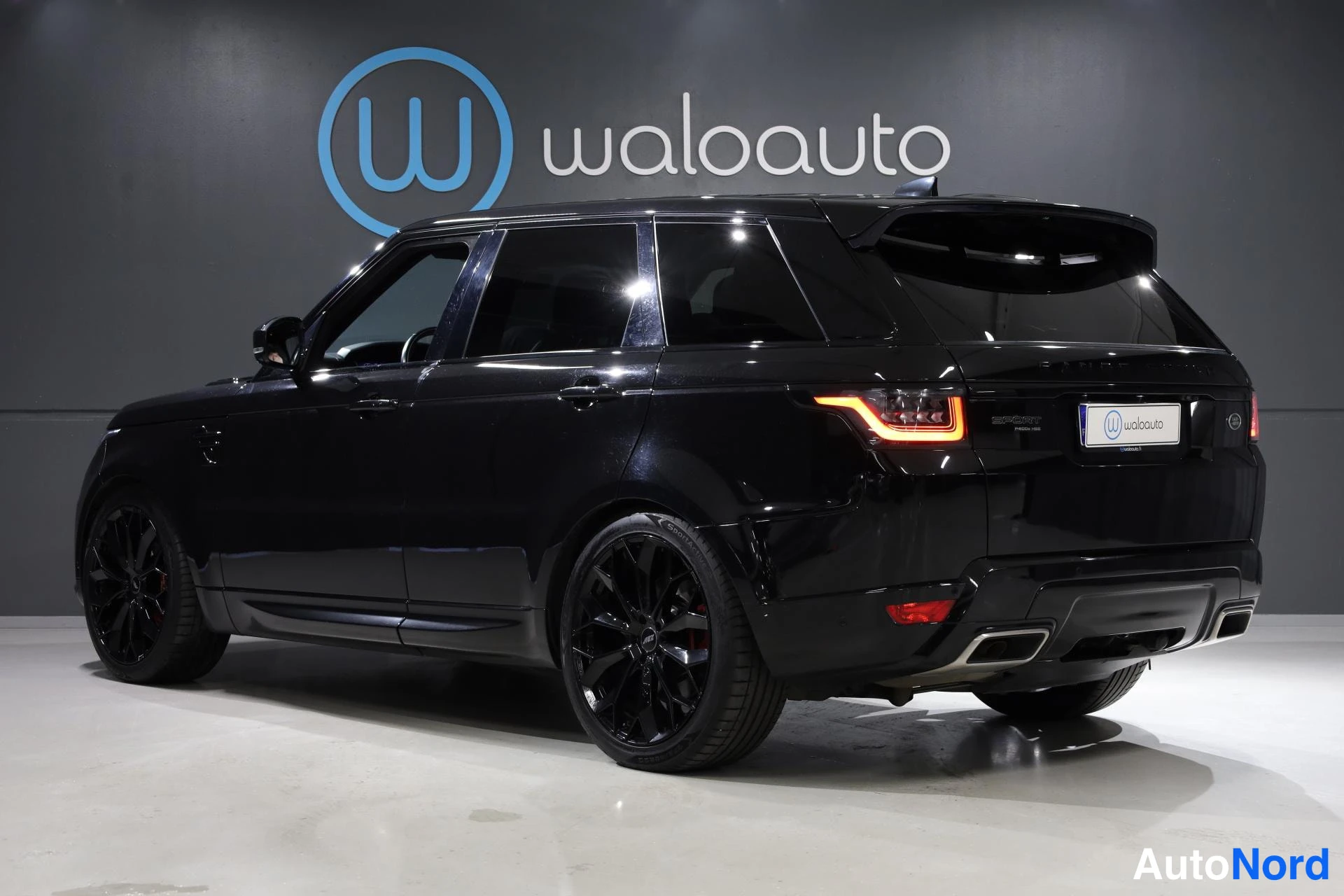 Musta Land Rover Range Rover Sport 2022, takaviisto, kuva 6