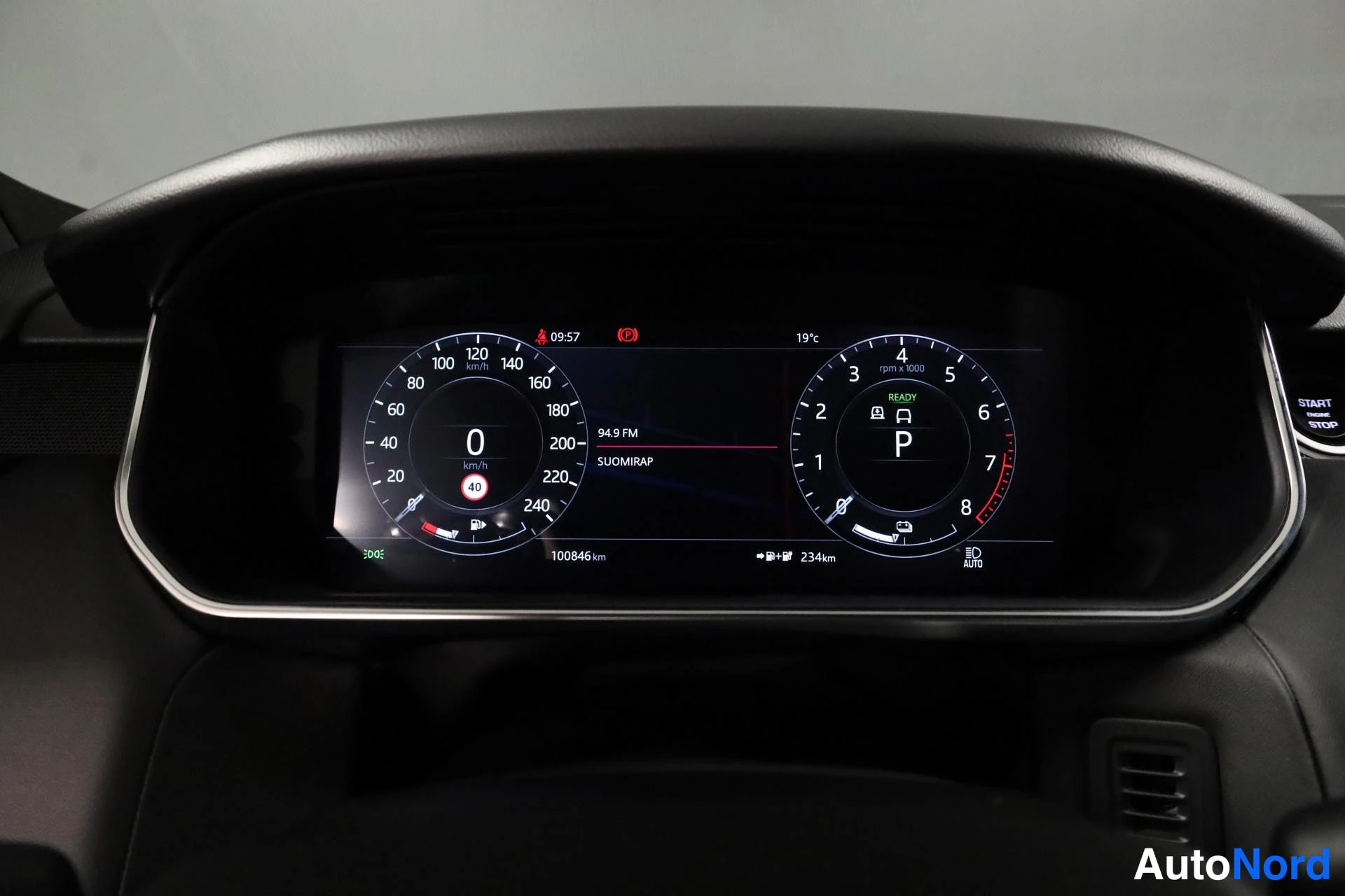 Musta Land Rover Range Rover Sport 2022, yksityiskohta, kuva 21
