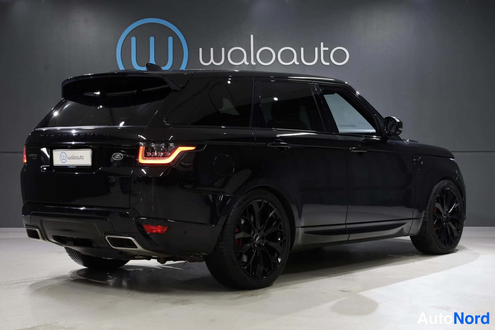 Musta Land Rover Range Rover Sport 2022, takaviisto, kuva 7