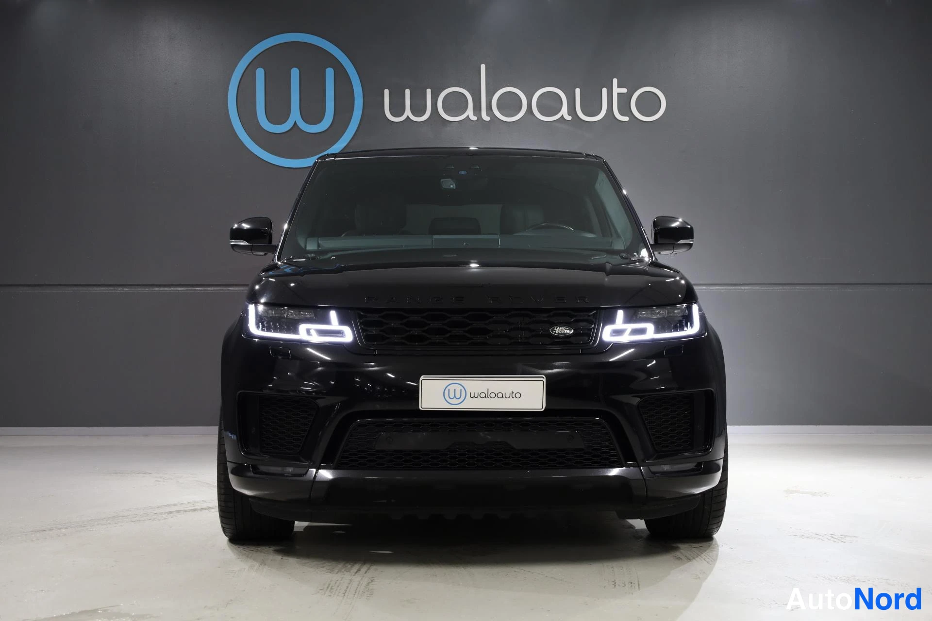 Musta Land Rover Range Rover Sport 2022, edestä, kuva 4