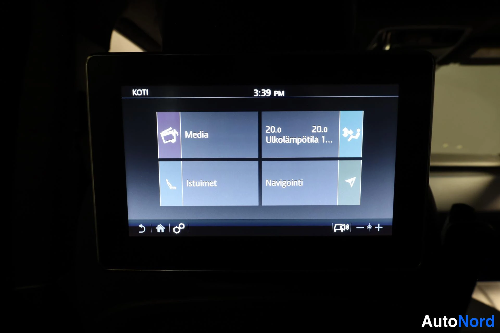 Valkoinen Land Rover Range Rover Sport 2018, yksityiskohta, kuva 36