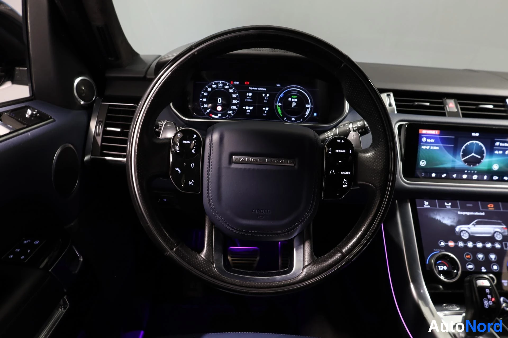 Valkoinen Land Rover Range Rover Sport 2018, ohjaamo, kuva 12