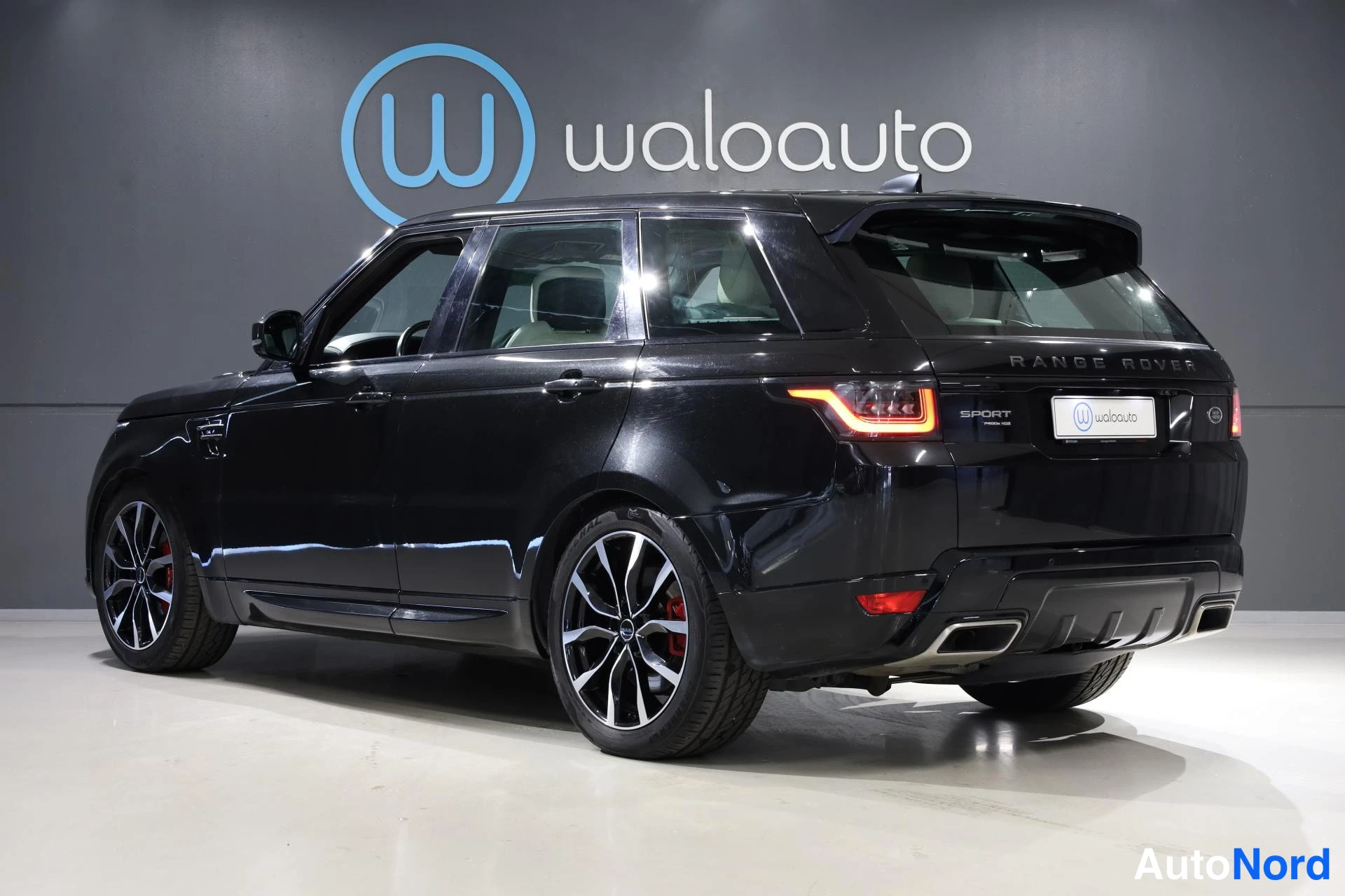 Musta Land Rover Range Rover Sport 2019, takaviisto, kuva 6