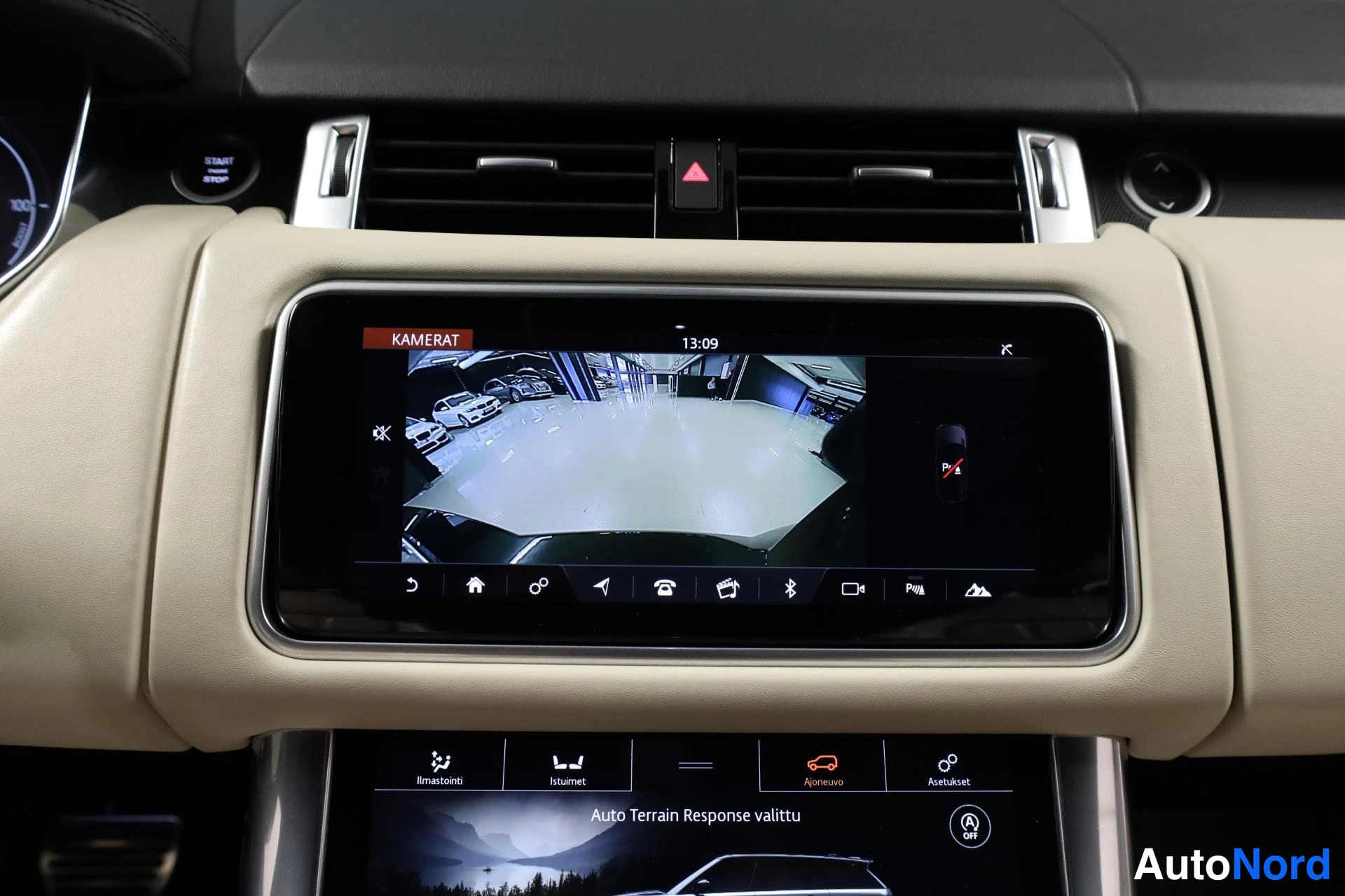 Musta Land Rover Range Rover Sport 2019, yksityiskohta, kuva 31