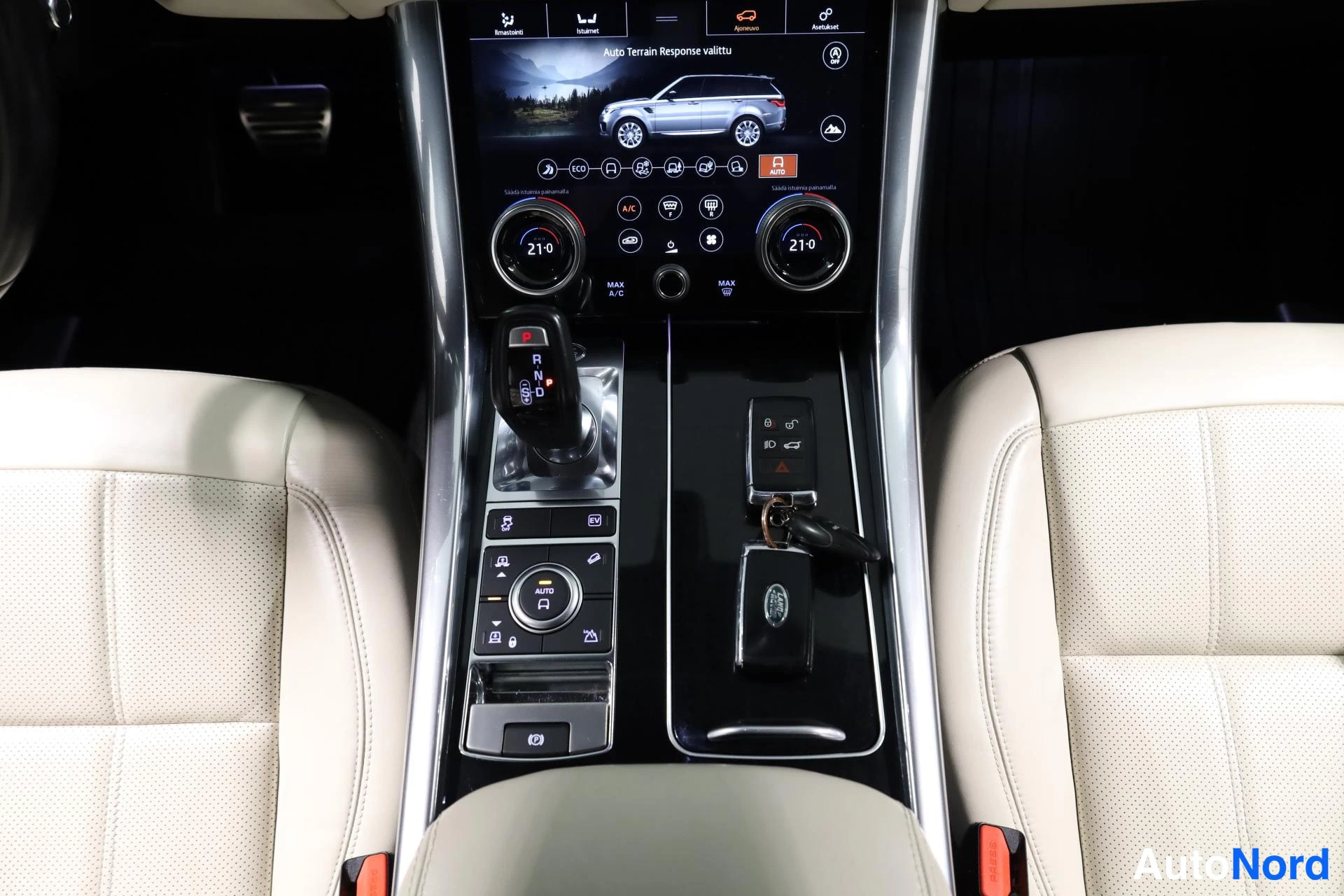 Musta Land Rover Range Rover Sport 2019, etuistuimet, kuva 15