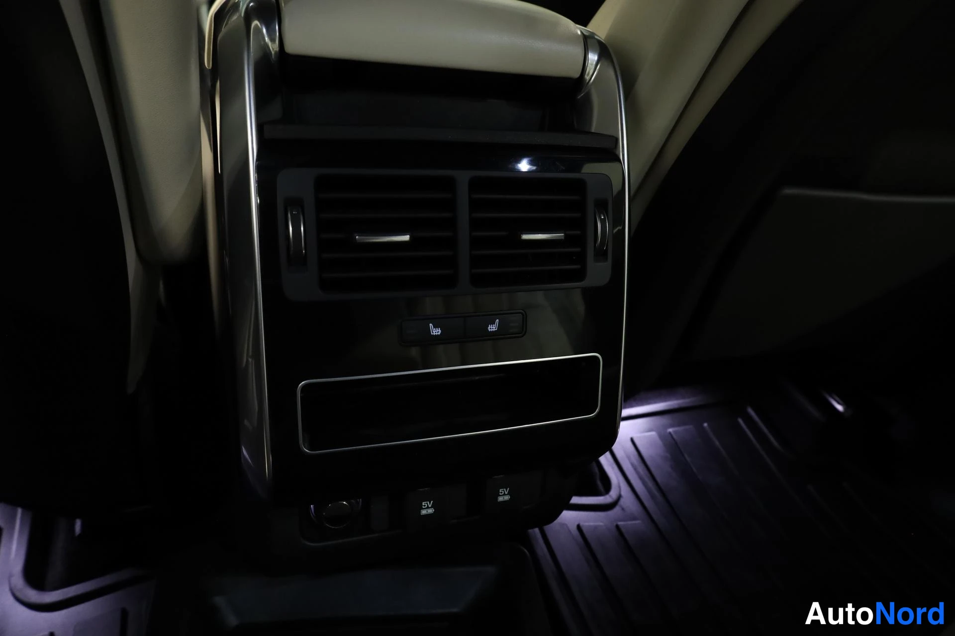 Musta Land Rover Range Rover Sport 2019, yksityiskohta, kuva 19
