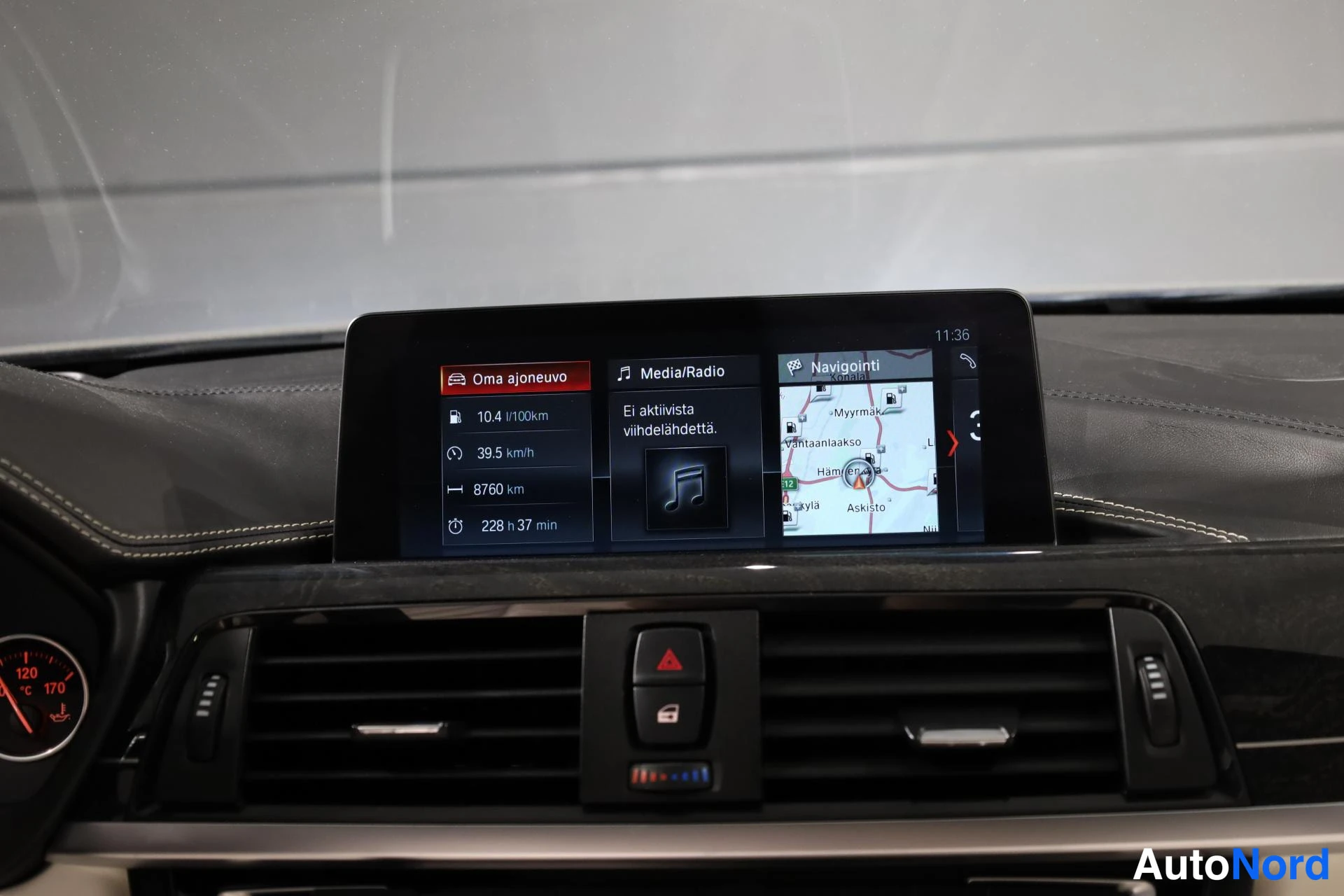 Musta BMW 440i xDrive 2016, yksityiskohta, kuva 25