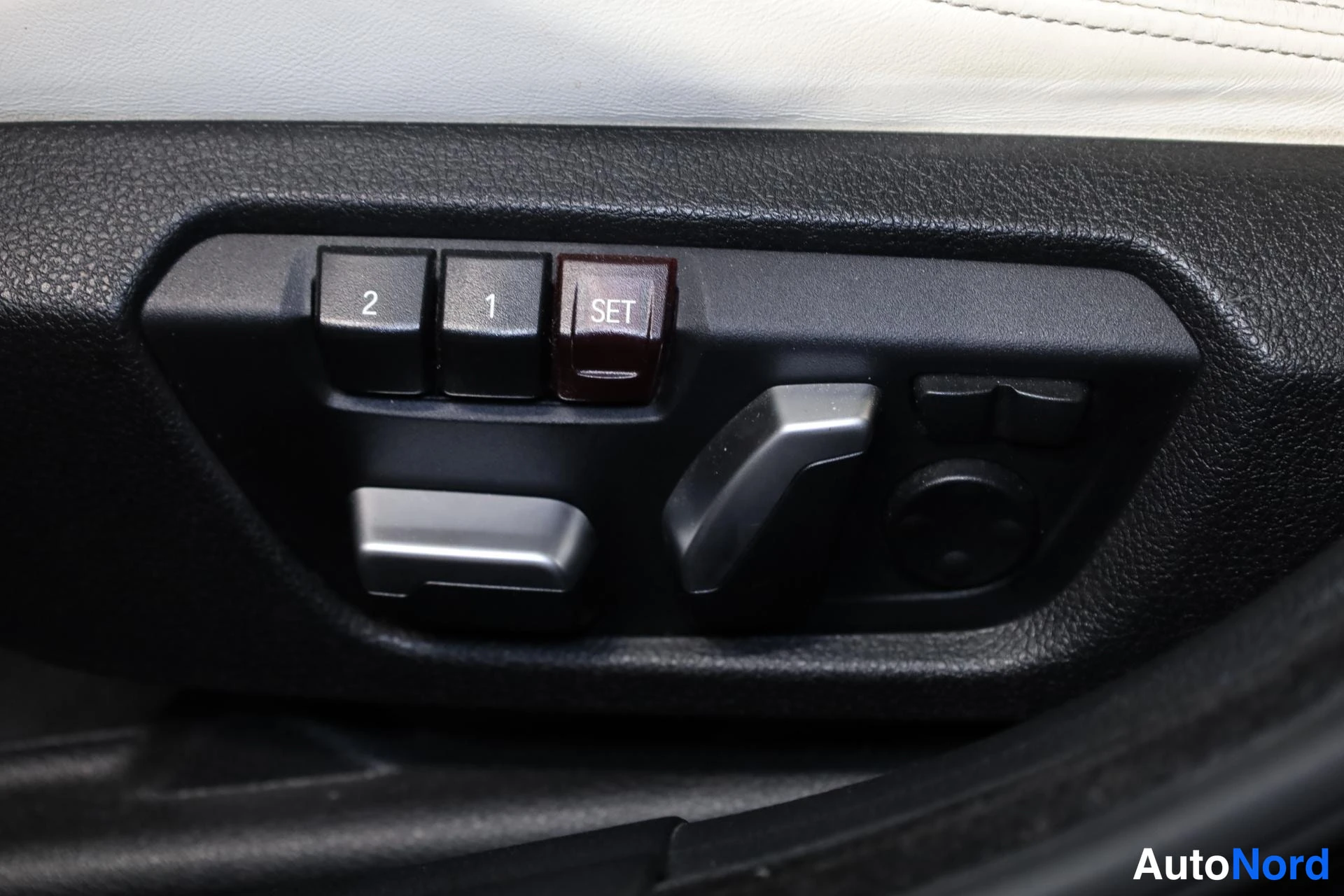 Musta BMW 440i xDrive 2016, yksityiskohta, kuva 35