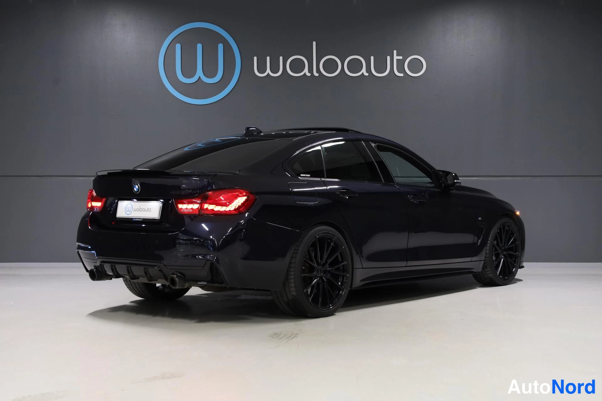 Musta BMW 440i xDrive 2016, takaviisto, kuva 7