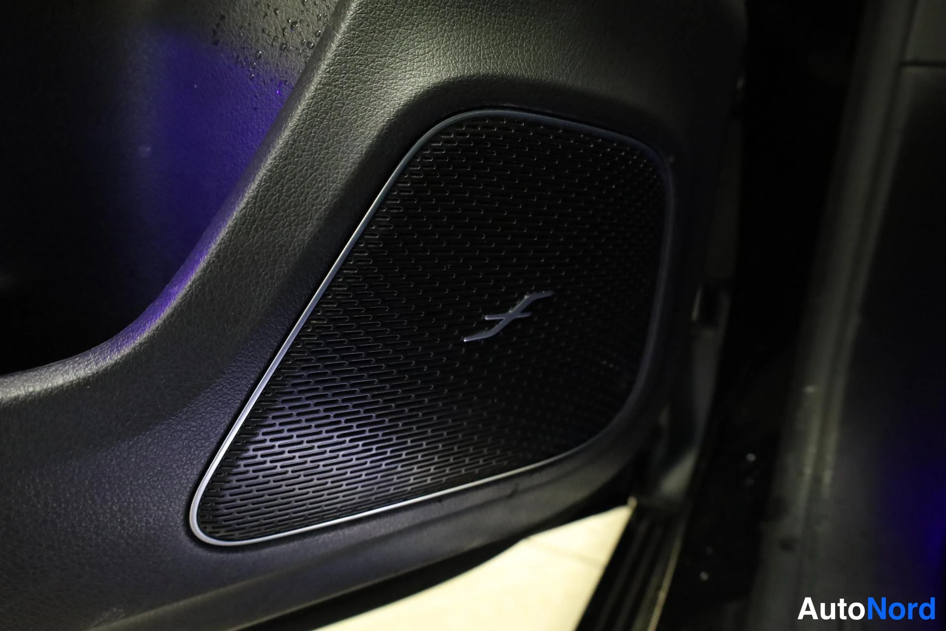 Musta Mercedes-Benz A 35 AMG 2020, yksityiskohta, kuva 30
