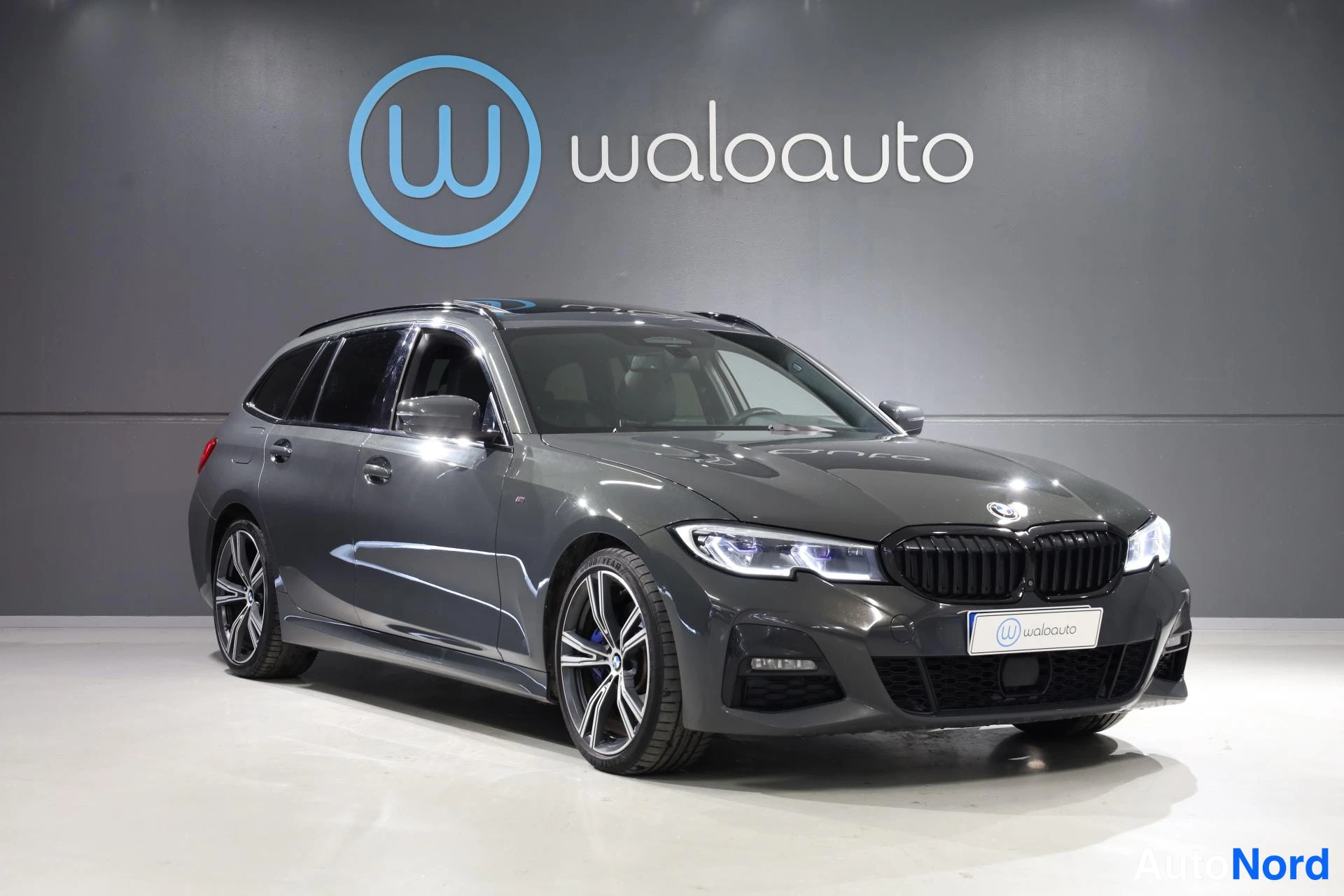 Harmaa BMW 330d xDrive 2020, etuviisto, keula oikealle, kuva 3
