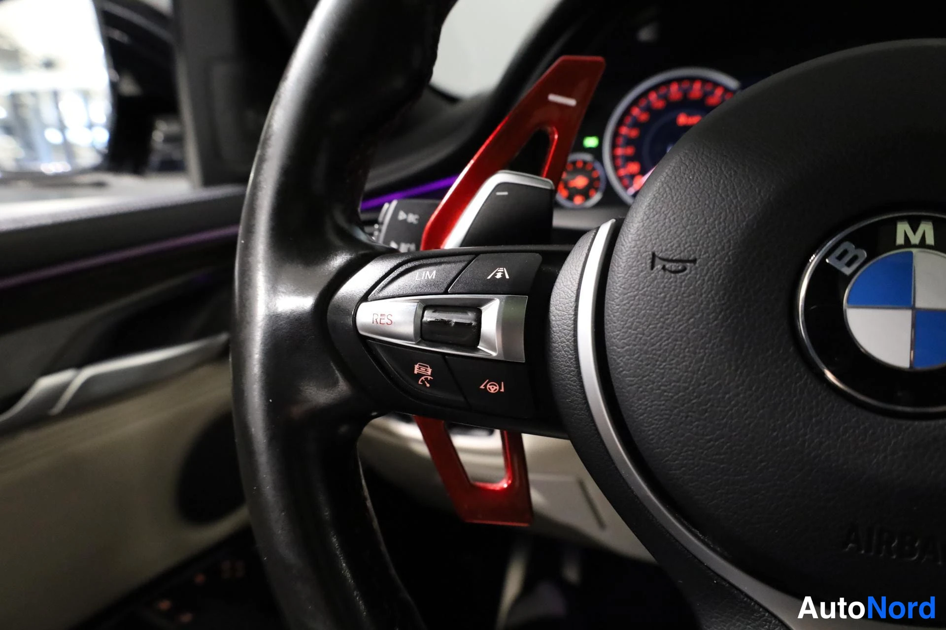 Harmaa BMW X6 2015, yksityiskohta, kuva 23