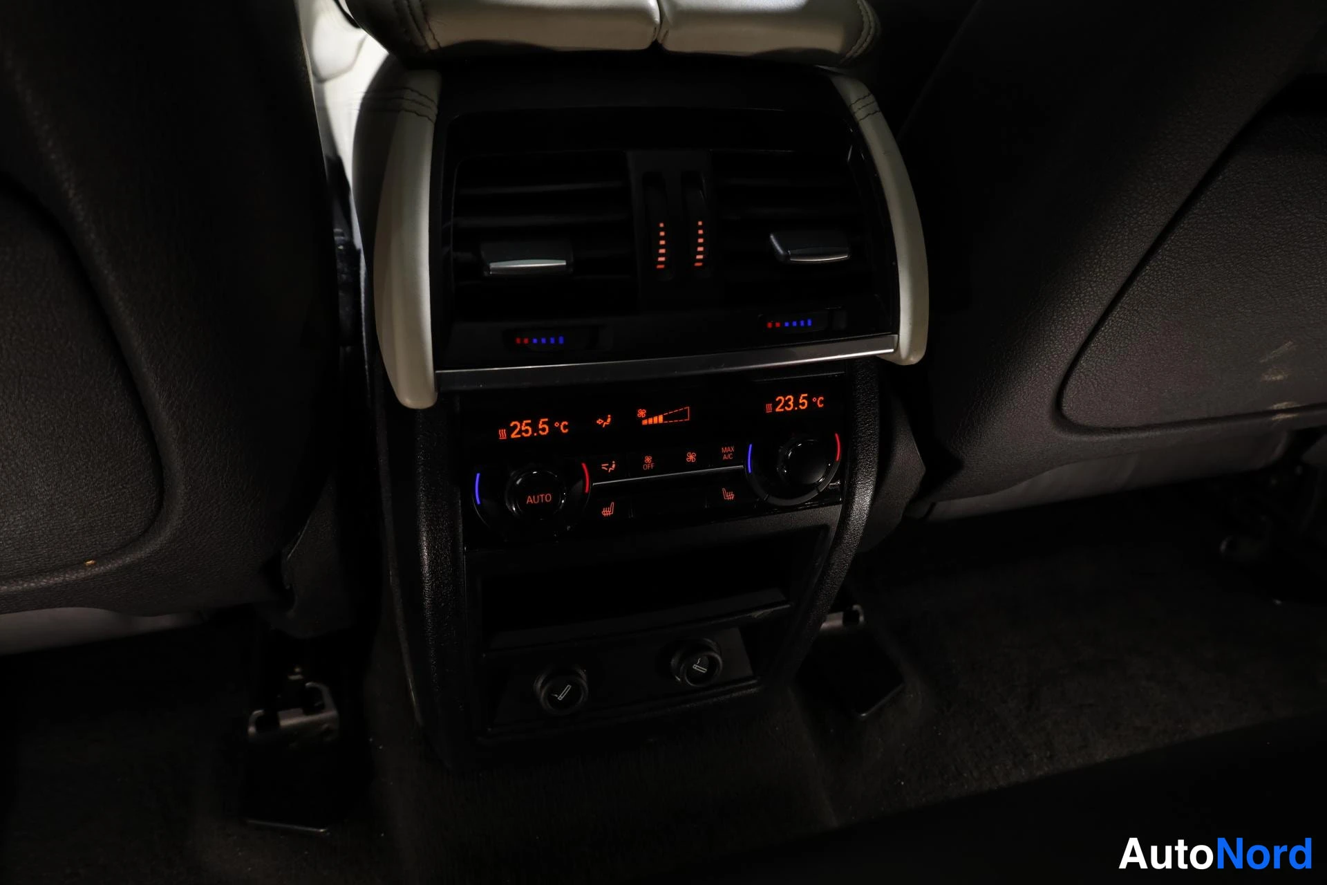 Harmaa BMW X6 2015, yksityiskohta, kuva 34