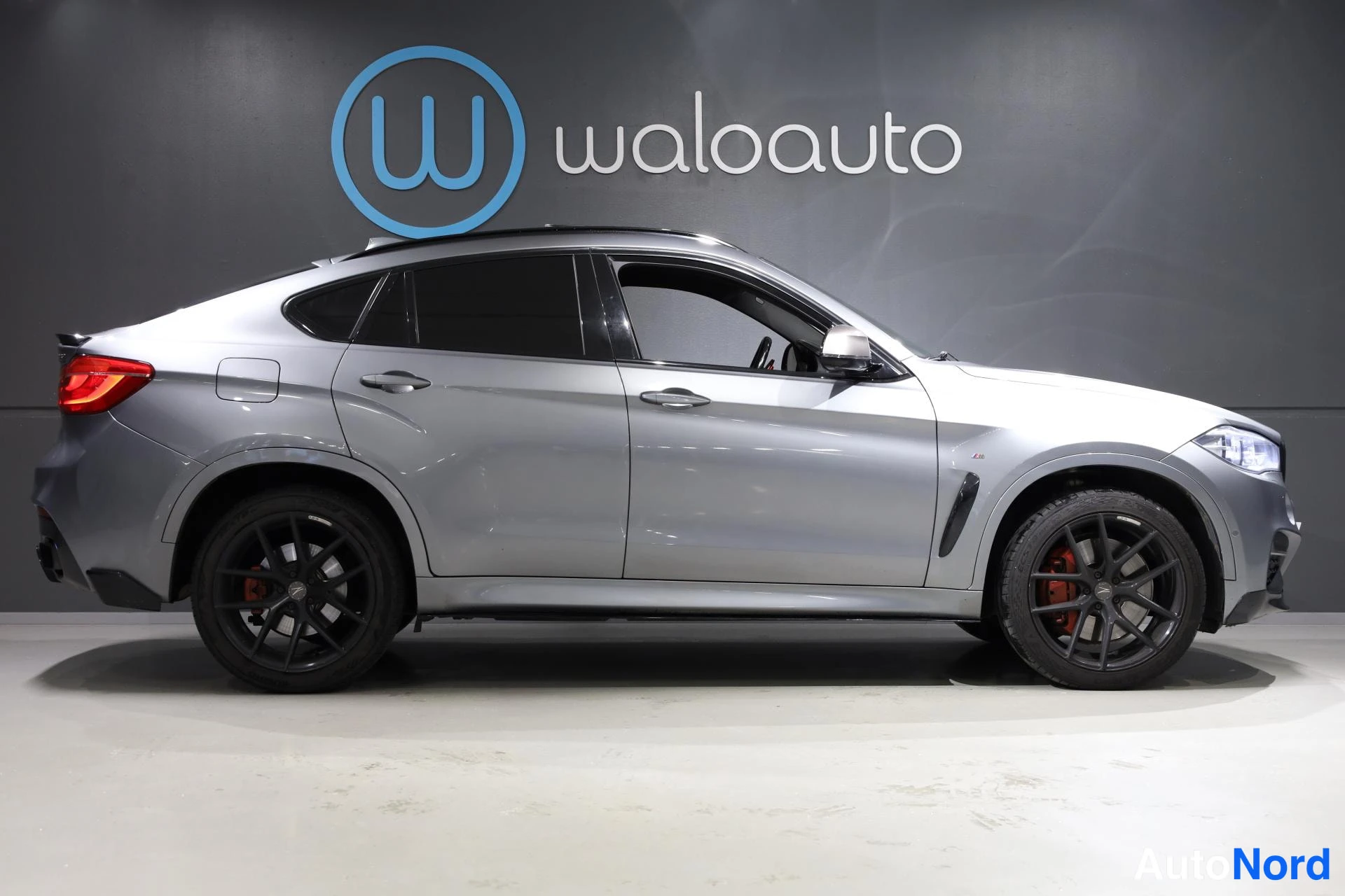 Harmaa BMW X6 2015, sivulta, kuva 6