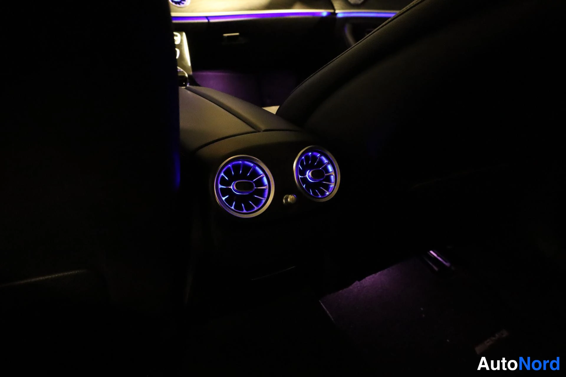 Harmaa Mercedes-Benz E 2016, yksityiskohta, kuva 20