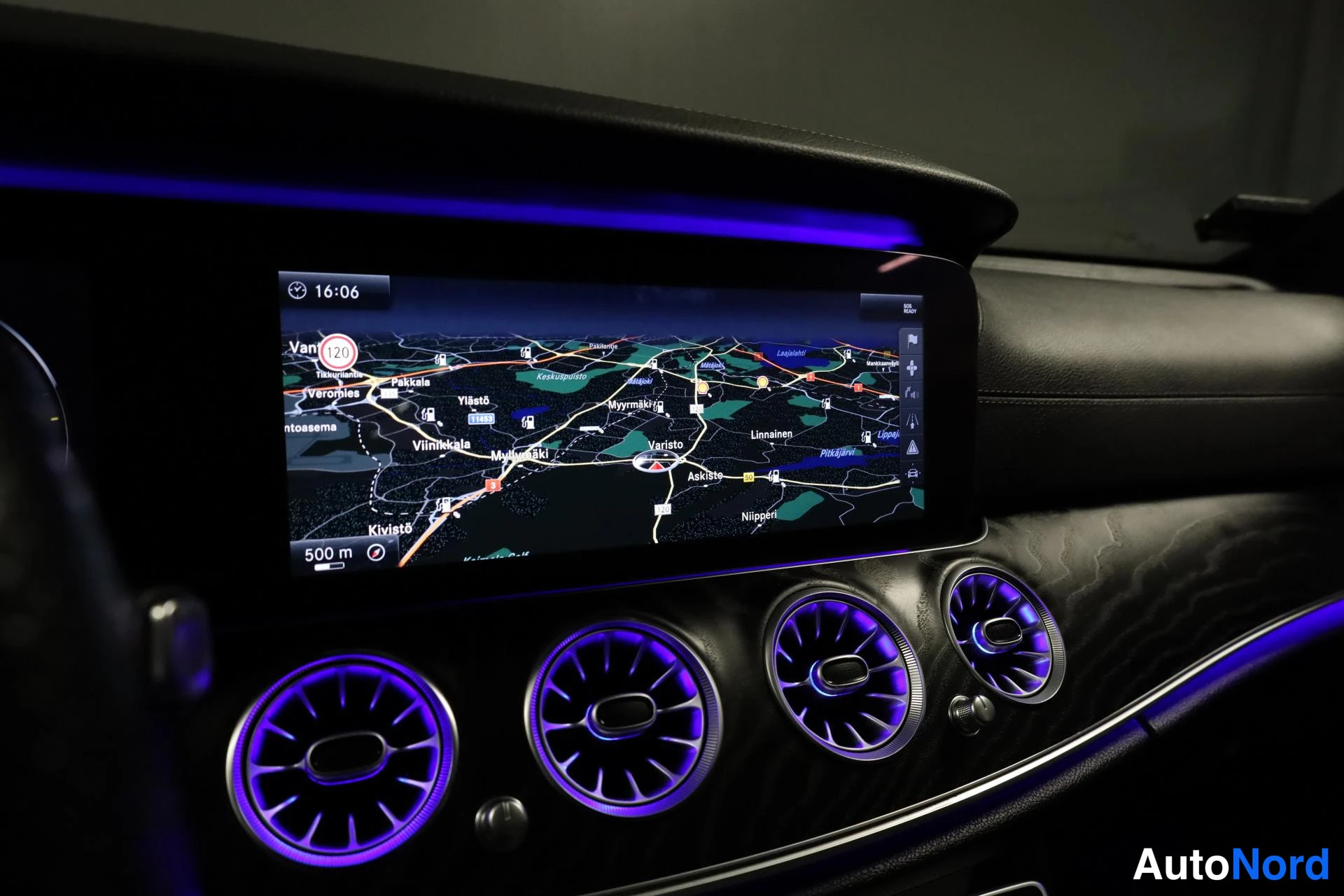 Harmaa Mercedes-Benz E 2016, yksityiskohta, kuva 28