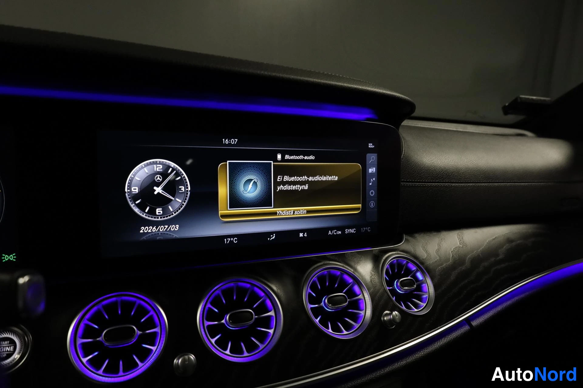Harmaa Mercedes-Benz E 2016, yksityiskohta, kuva 29