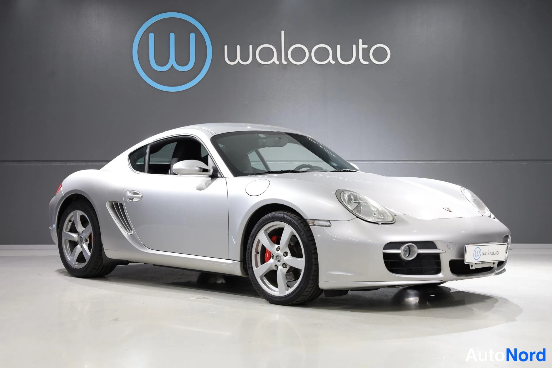 Harmaa Porsche Cayman 2007, etuviisto, keula oikealle, kuva 3