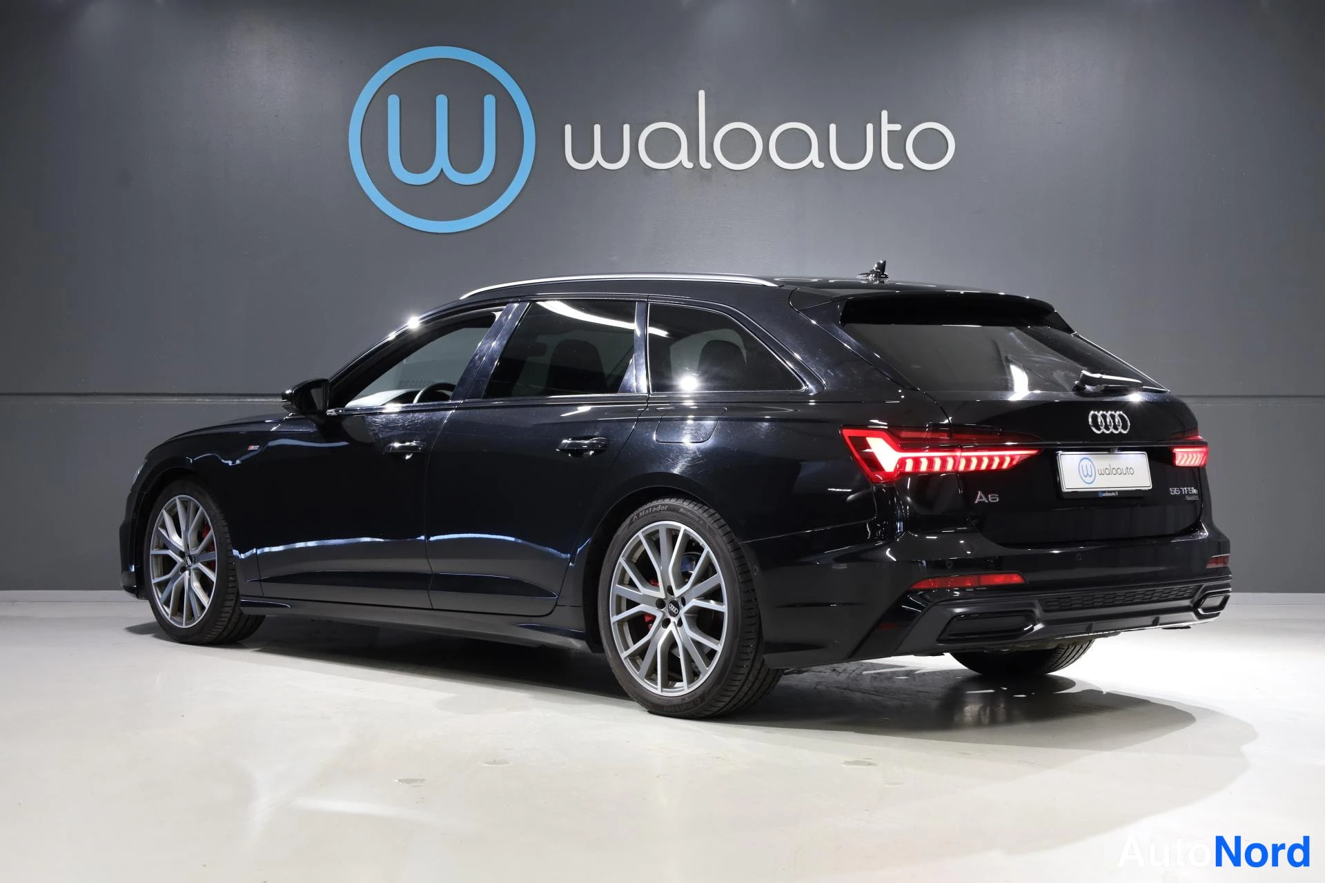 Musta Audi A6 2020, takaviisto, kuva 6
