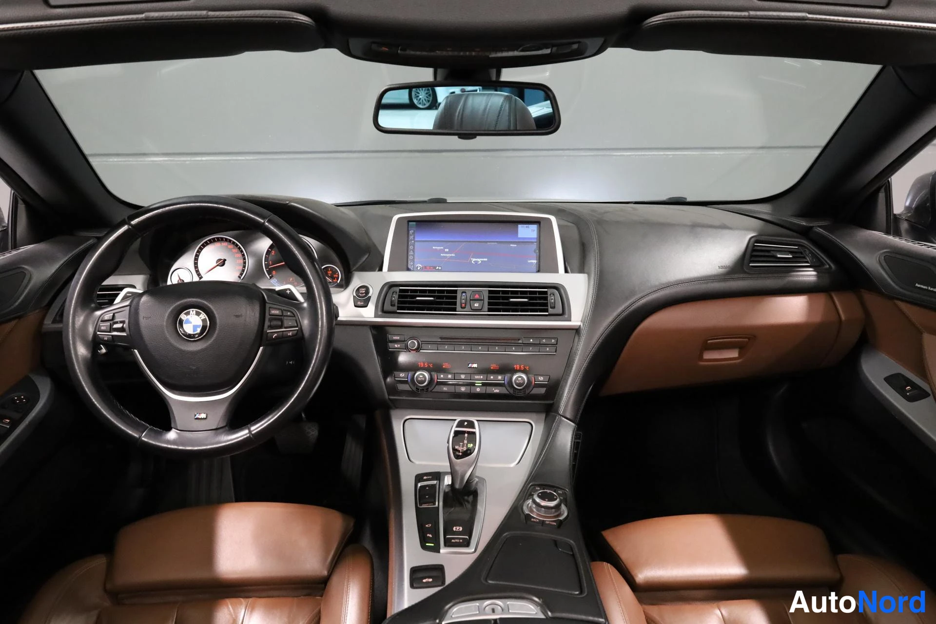 Hopea BMW 640i 2011, ohjaamo, kuva 11