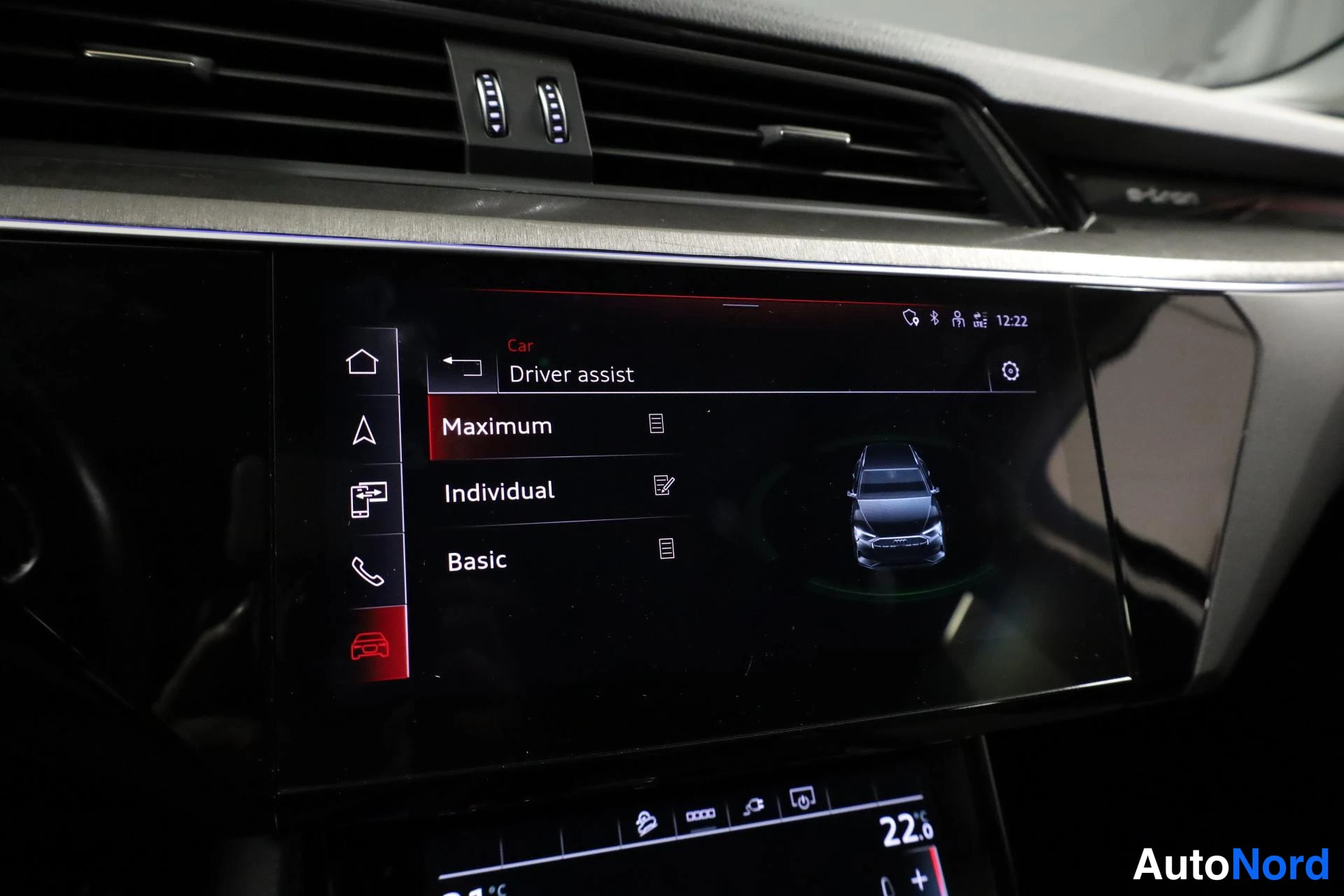 Harmaa Audi e-tron 2021, kuva 34