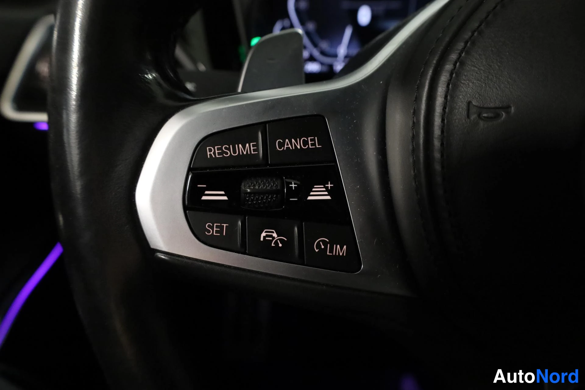 Harmaa BMW 330e xDrive 2020, yksityiskohta, kuva 18