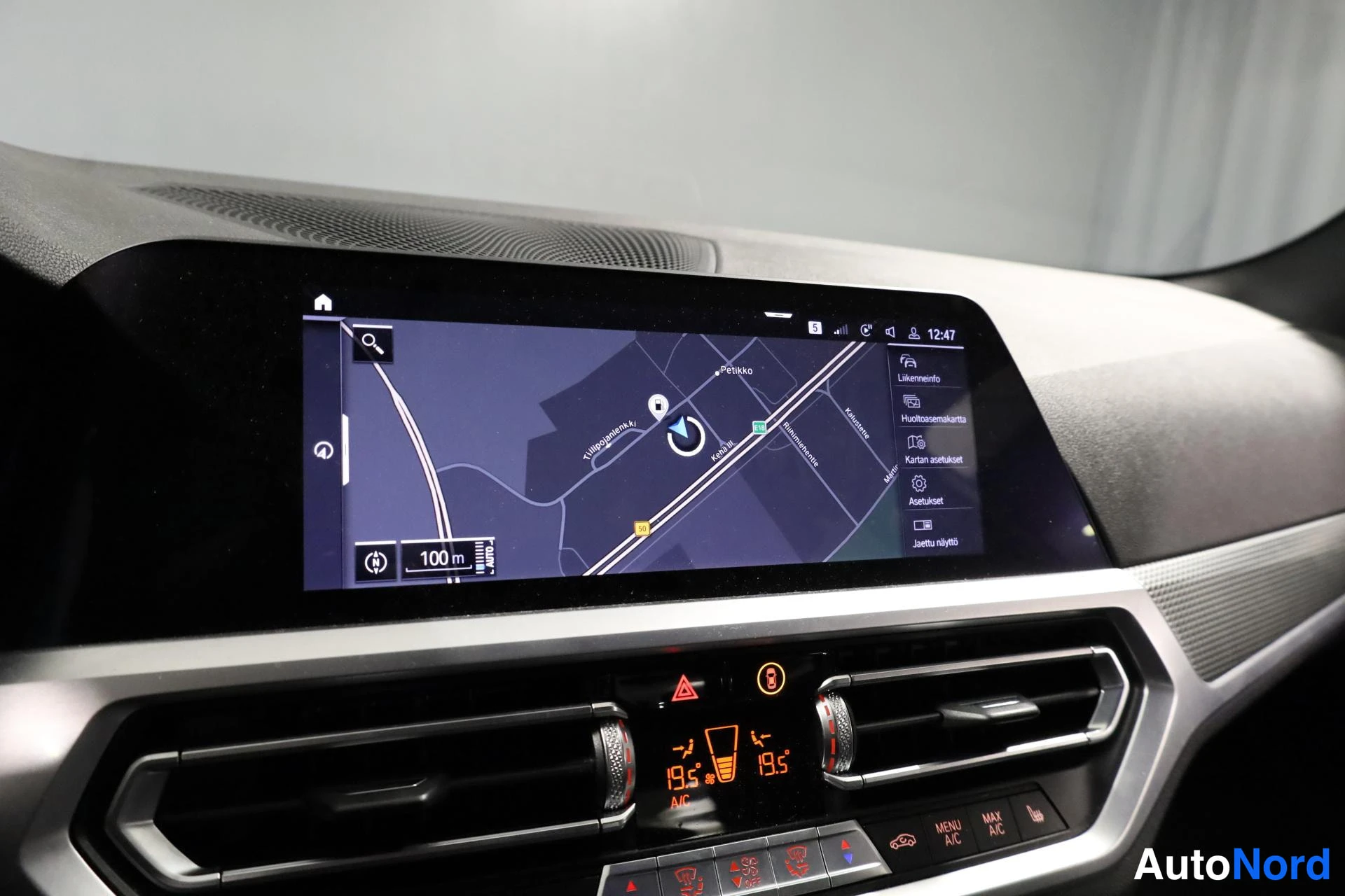 Harmaa BMW 330e xDrive 2020, yksityiskohta, kuva 23