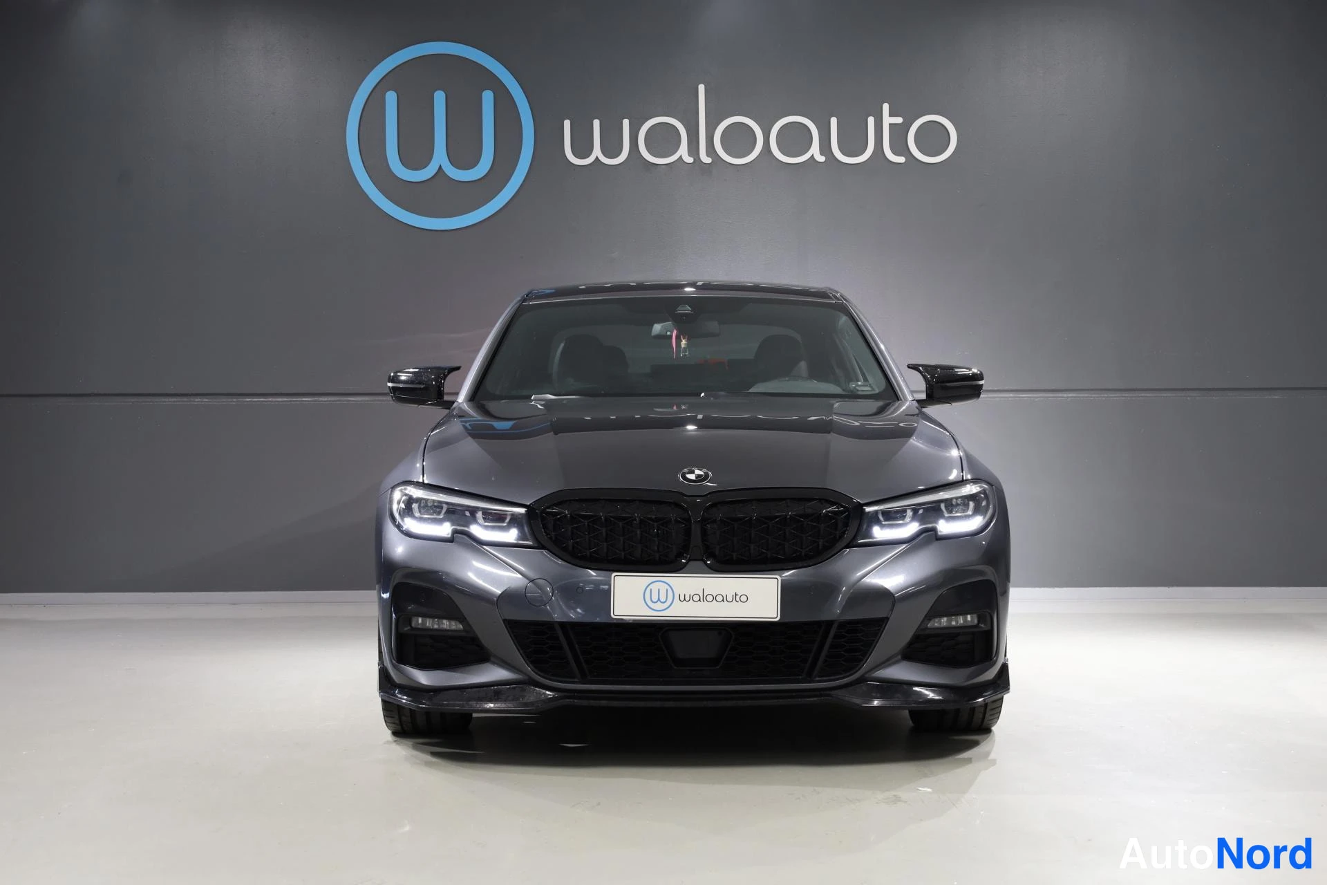 Harmaa BMW 330e xDrive 2020, edestä, kuva 3