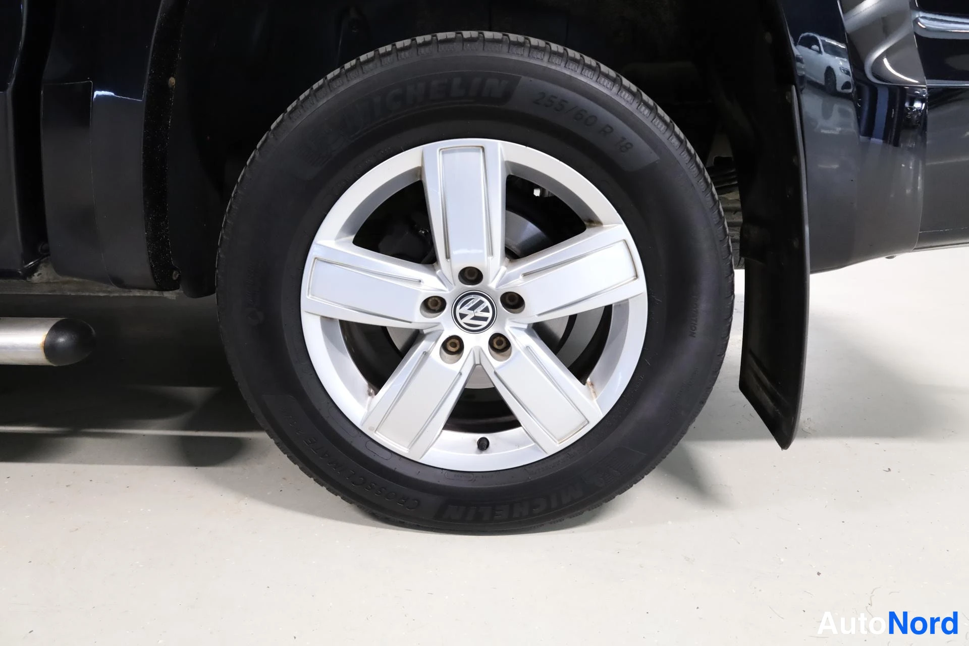 Musta Volkswagen Amarok 2019, yksityiskohta, kuva 28