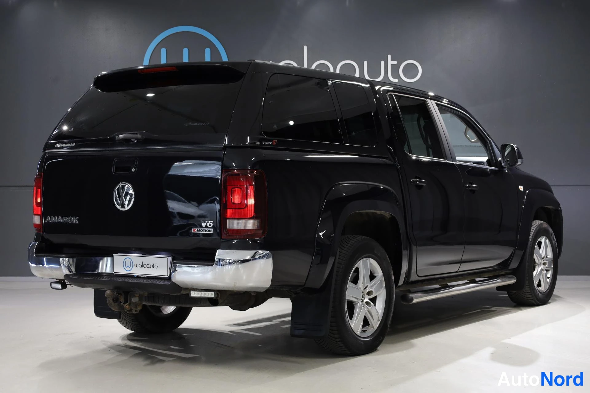 Musta Volkswagen Amarok 2019, takaviisto, kuva 7