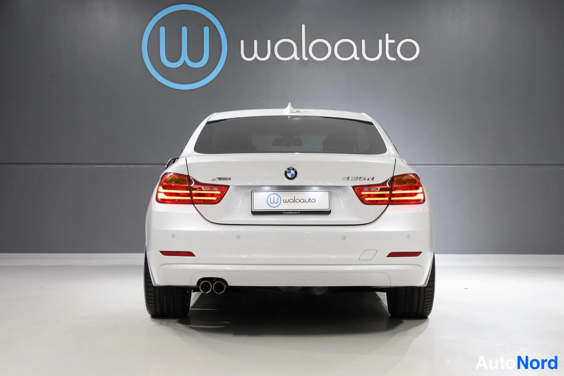 Valkoinen BMW 435d xDrive 2016, takaa, kuva 8