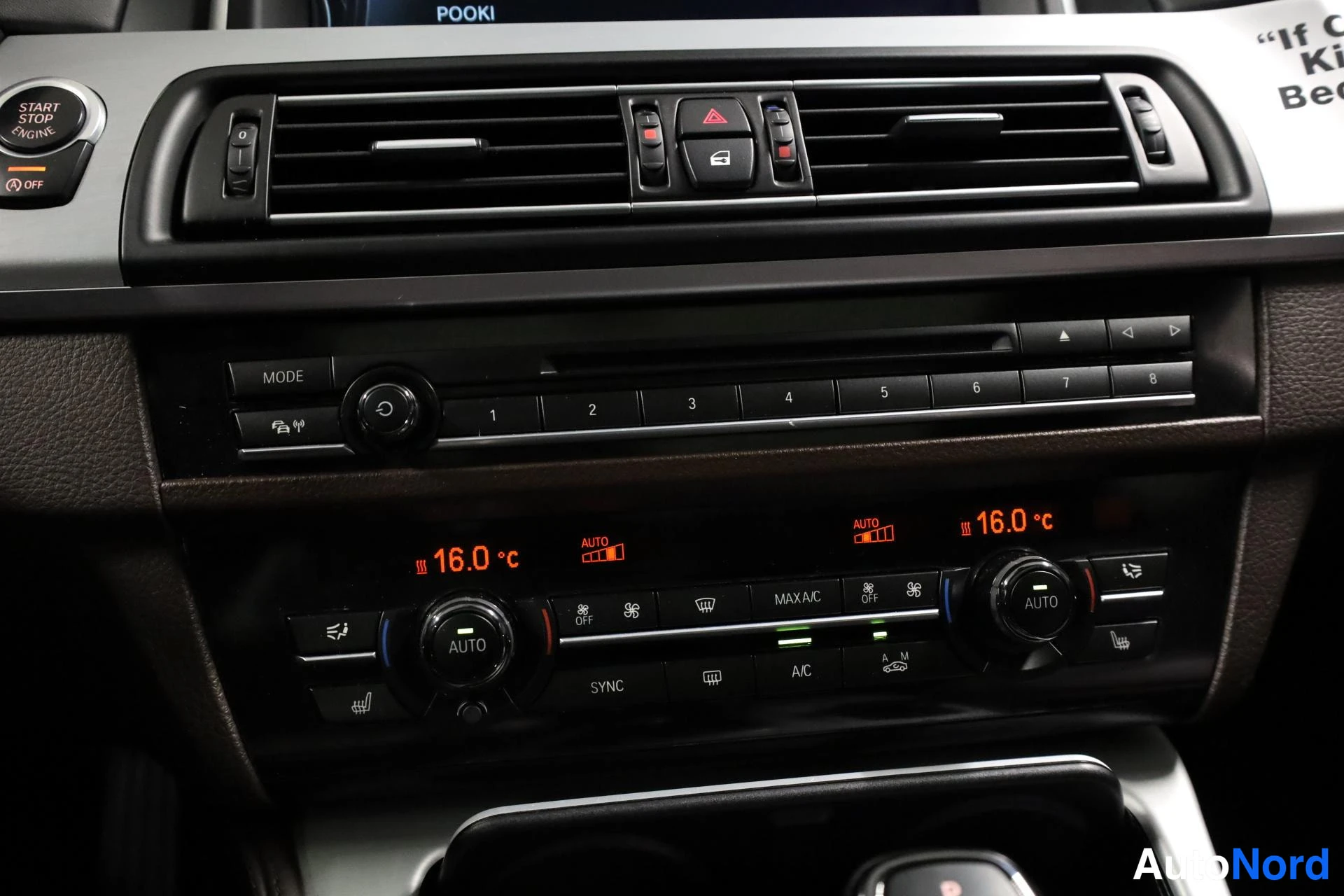 Valkoinen BMW M550d xDrive 2014, yksityiskohta, kuva 20