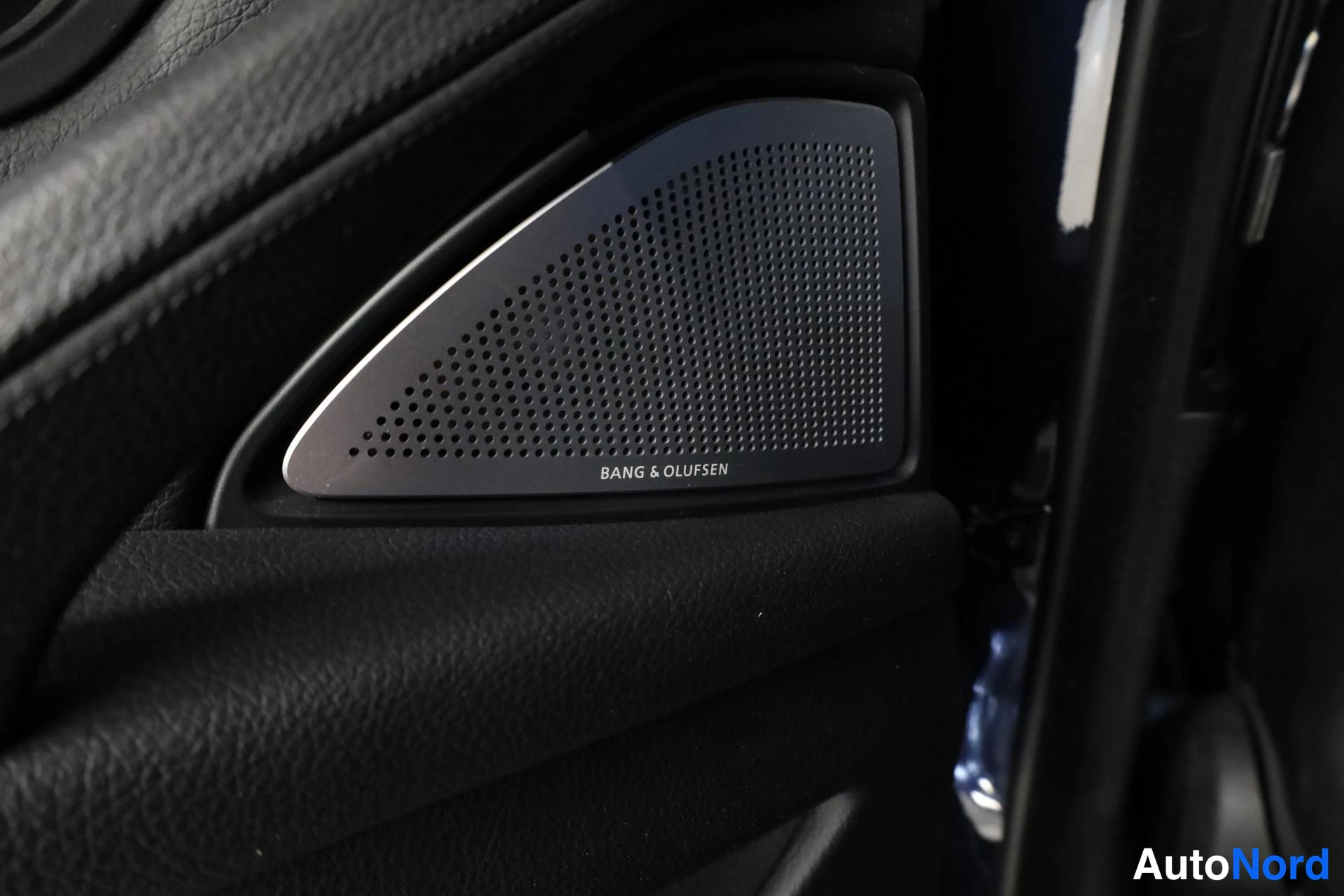 Musta BMW M550d xDrive 2014, yksityiskohta, kuva 29