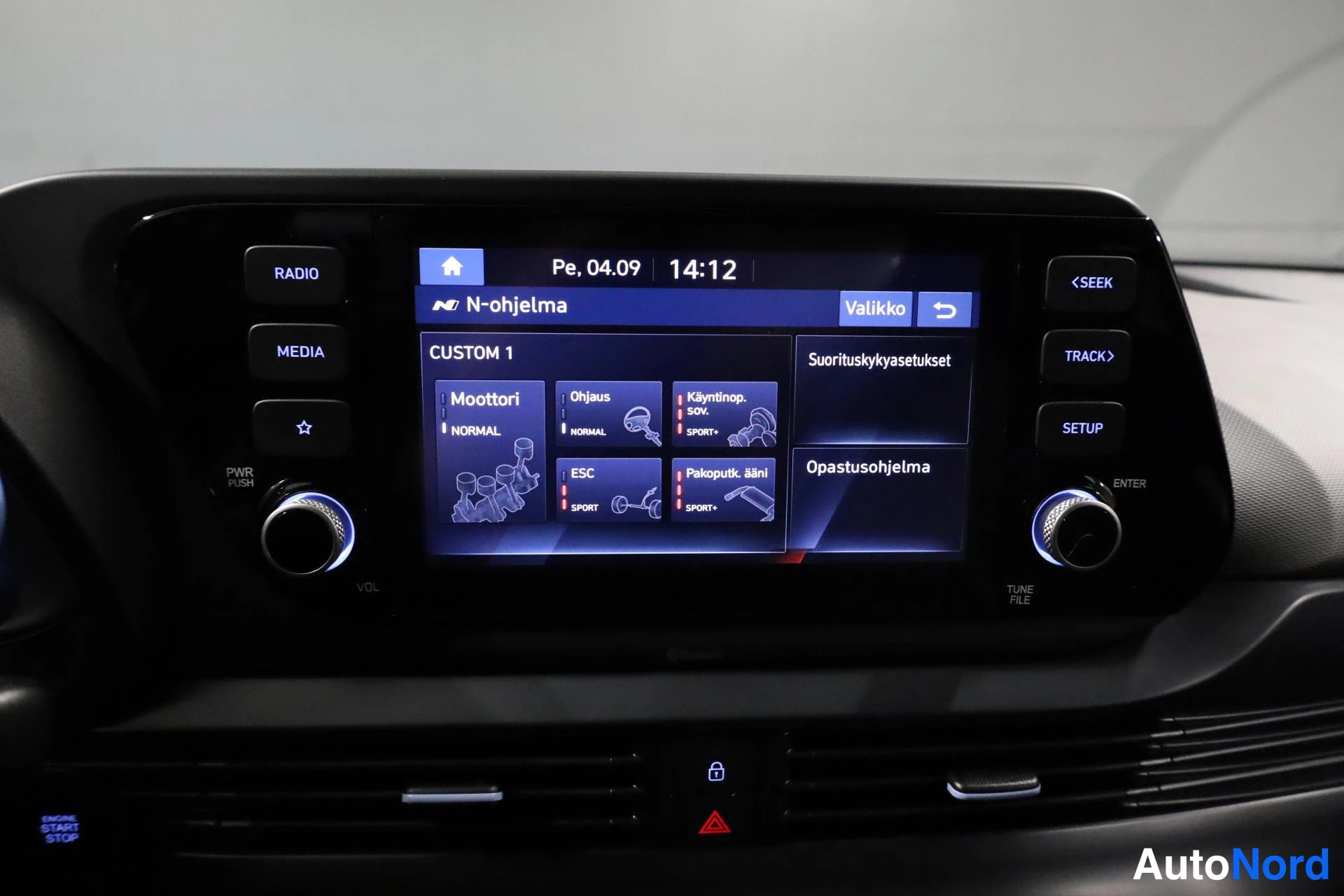 Sininen Hyundai i20 N 2021, yksityiskohta, kuva 28