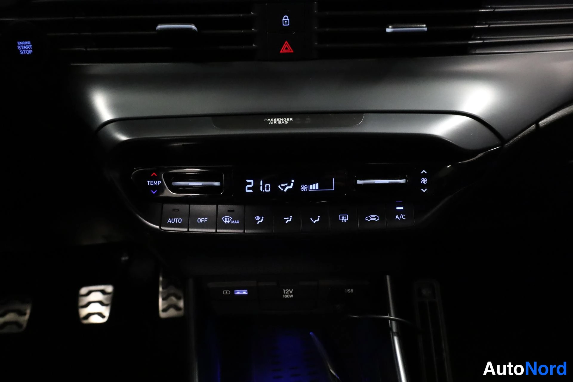 Sininen Hyundai i20 N 2021, yksityiskohta, kuva 31