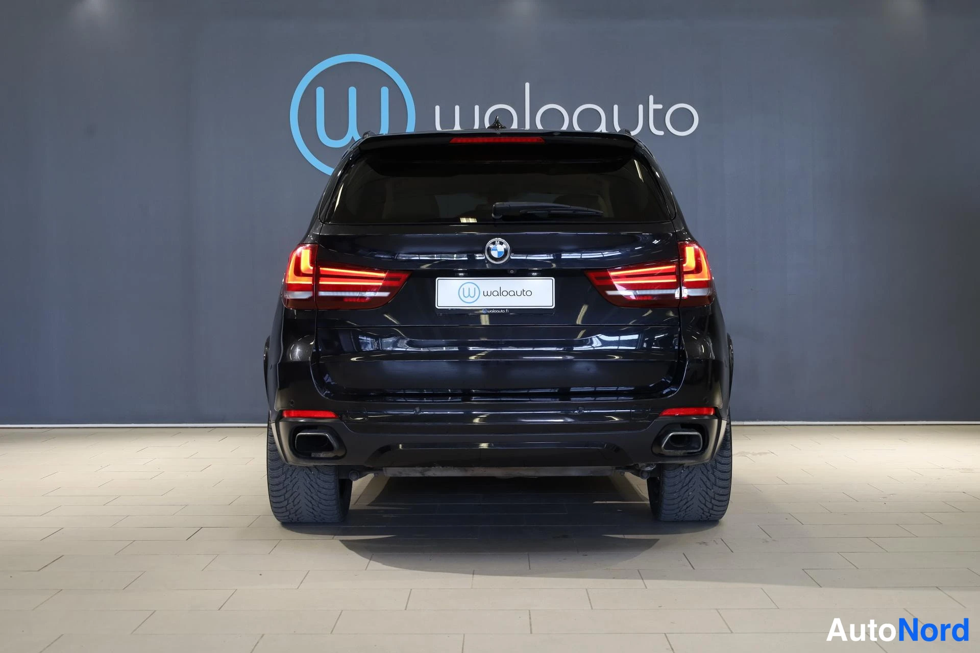 Musta BMW X5 2016, takaa, kuva 8