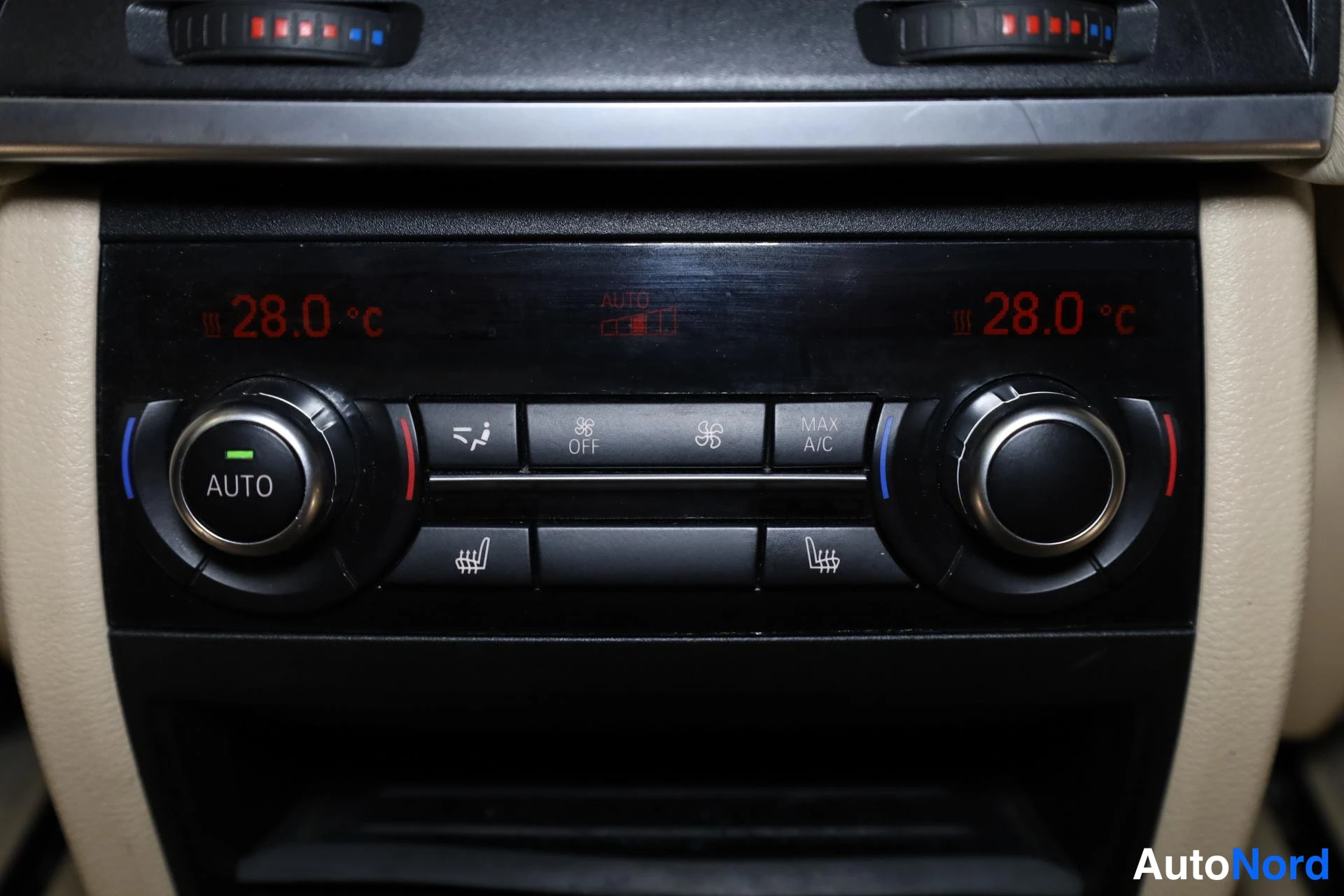 Musta BMW X5 2016, yksityiskohta, kuva 14