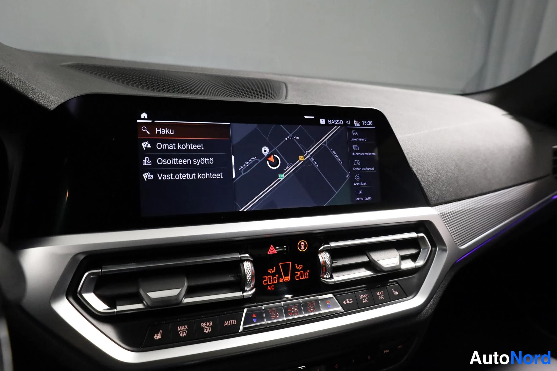 Valkoinen BMW 330e 2020, yksityiskohta, kuva 23