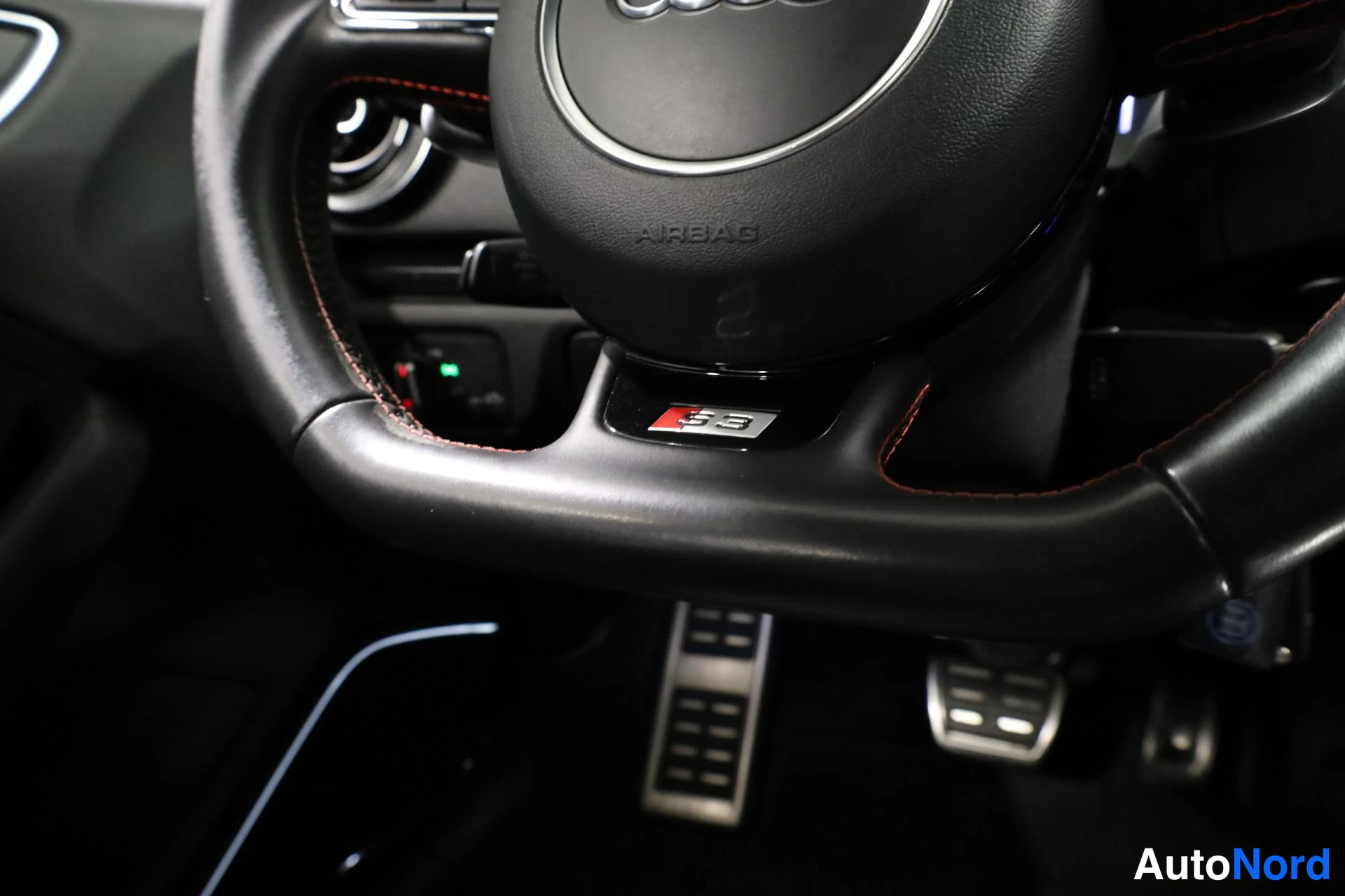 Valkoinen Audi S3 2014, yksityiskohta, kuva 19