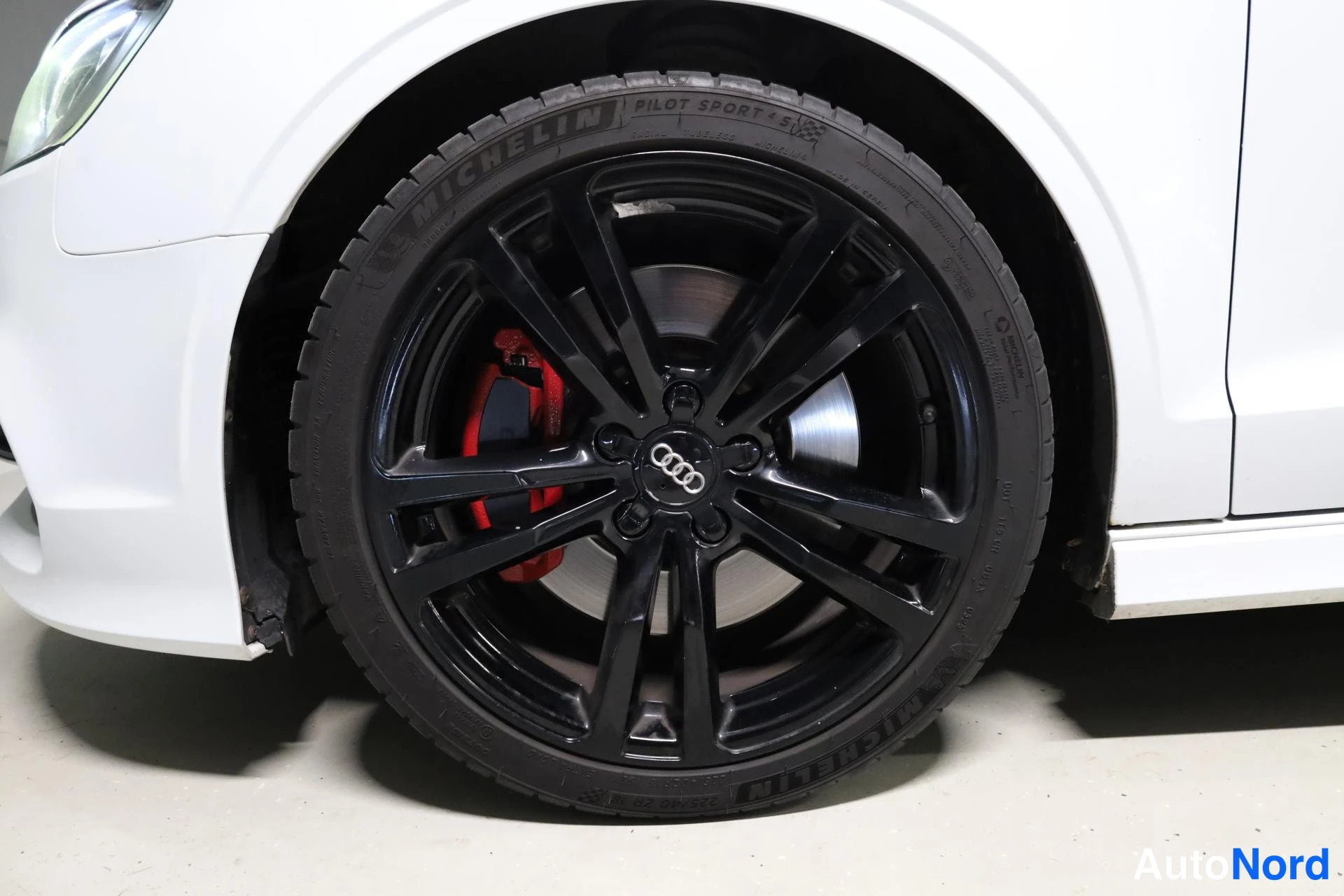 Valkoinen Audi S3 2014, yksityiskohta, kuva 28