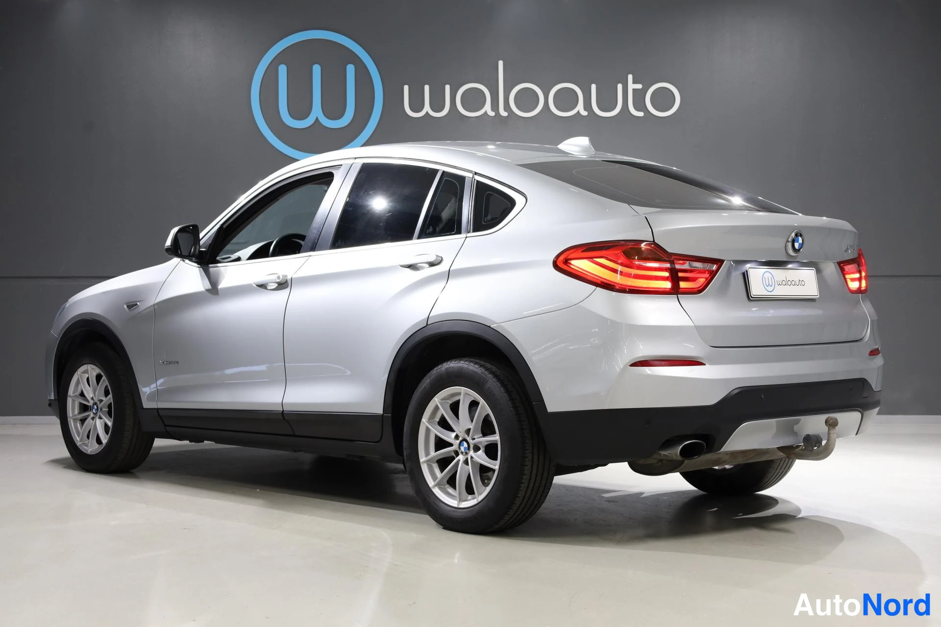 Hopea BMW X4 2015, takaviisto, kuva 5