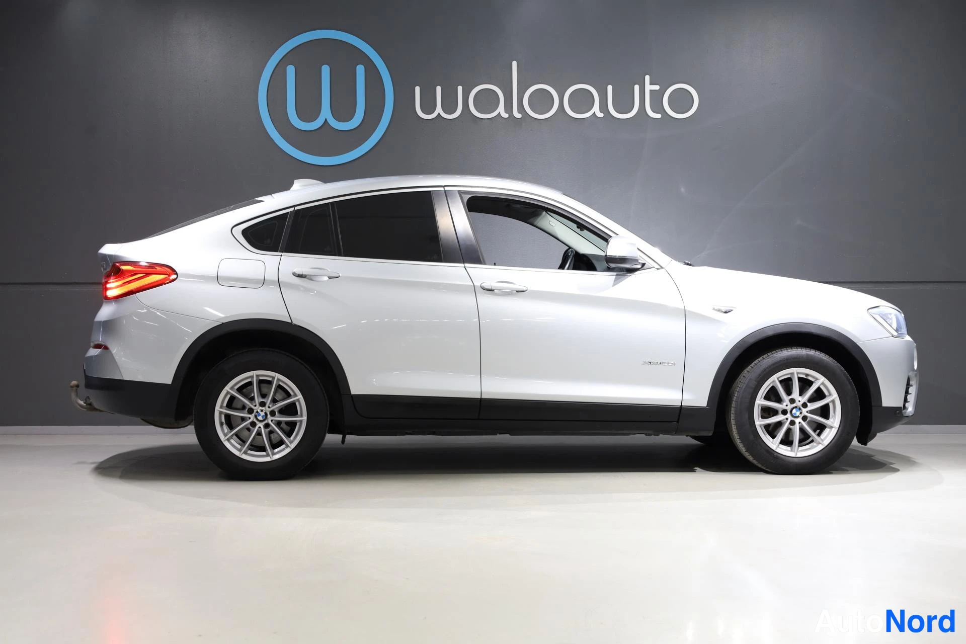 Hopea BMW X4 2015, takaviisto, kuva 7