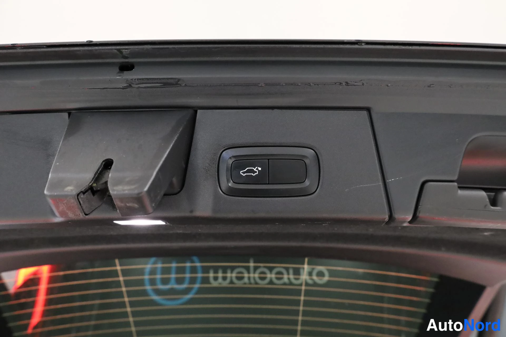 Musta Volvo V90 2018, yksityiskohta, kuva 24